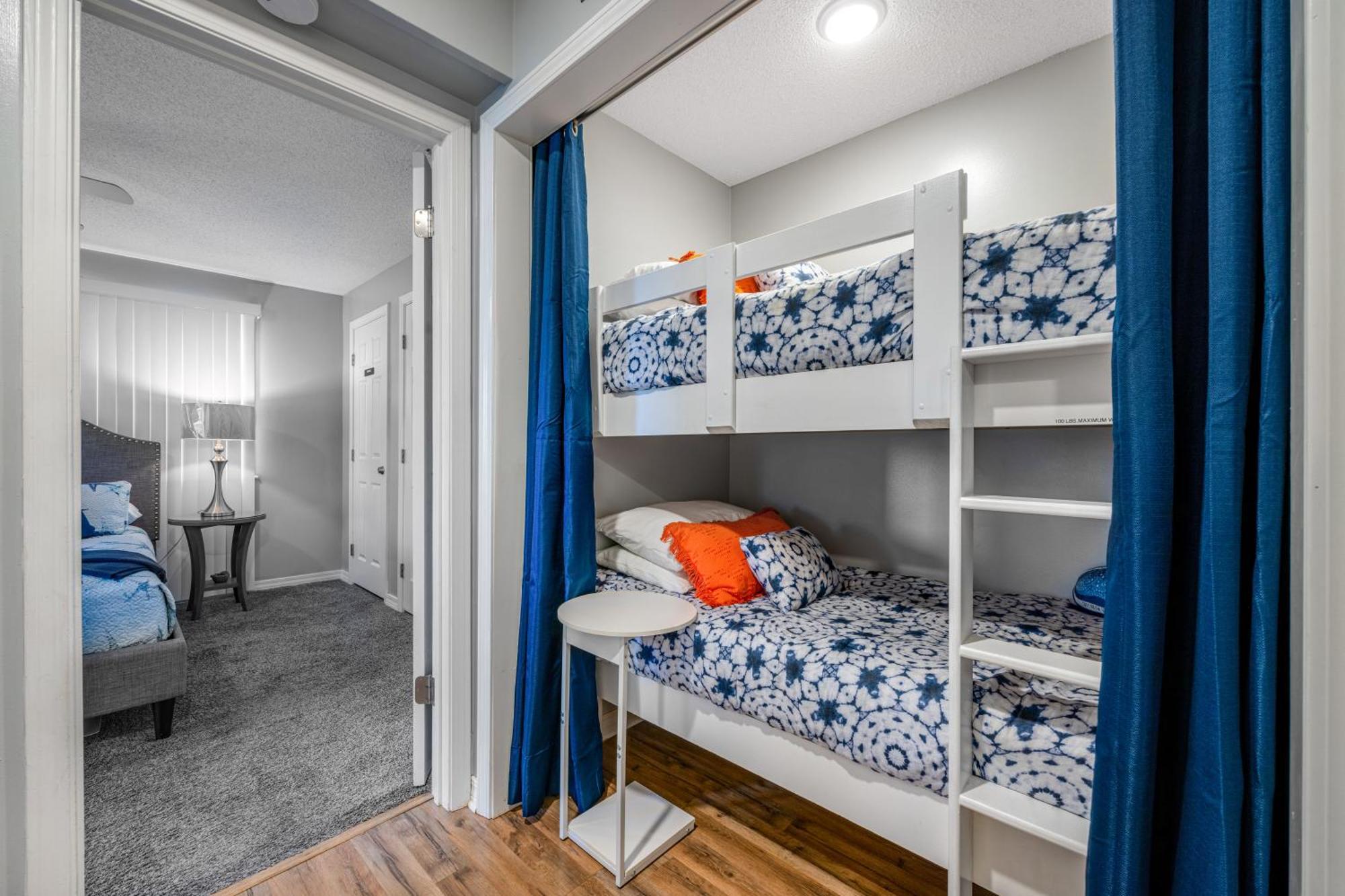The At St Thomas 1210b - Perfect Affordable Getaway * Panama City Beach