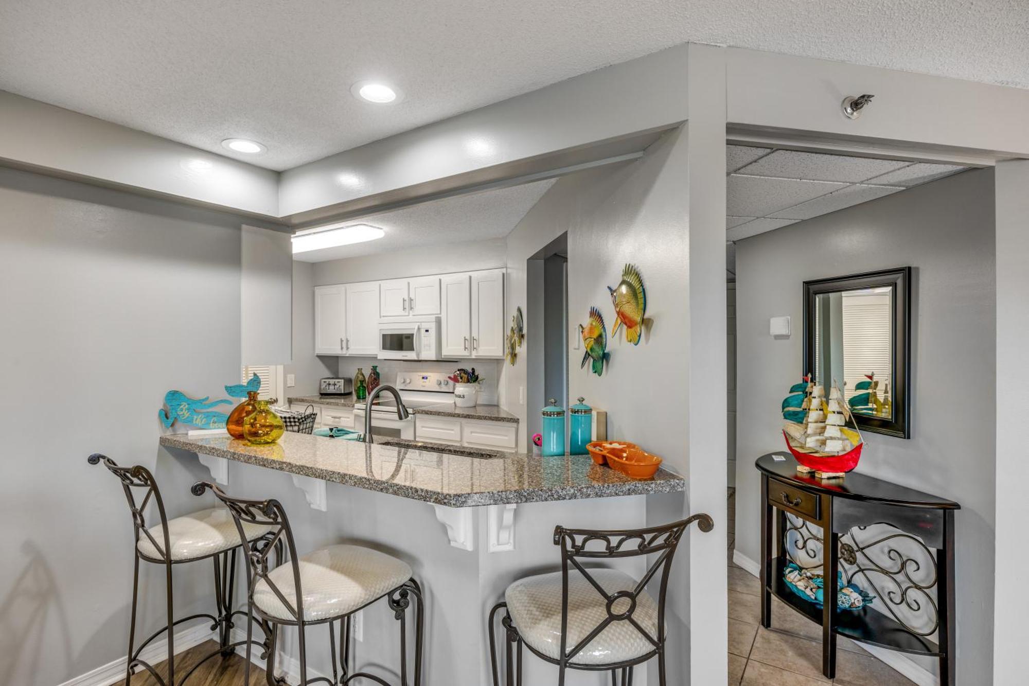 The At St Thomas 1210b - Perfect Affordable Getaway *