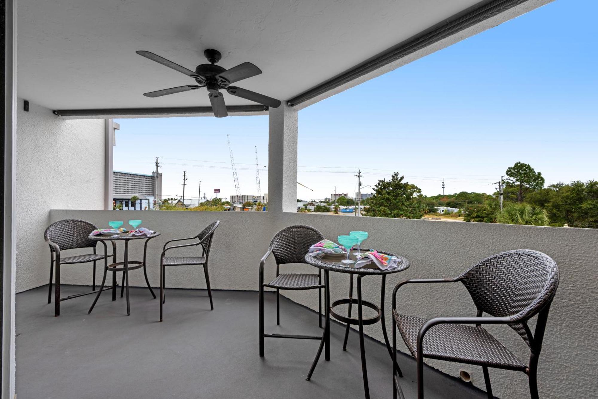 The At St Thomas 1210b - Perfect Affordable Getaway Holiday home