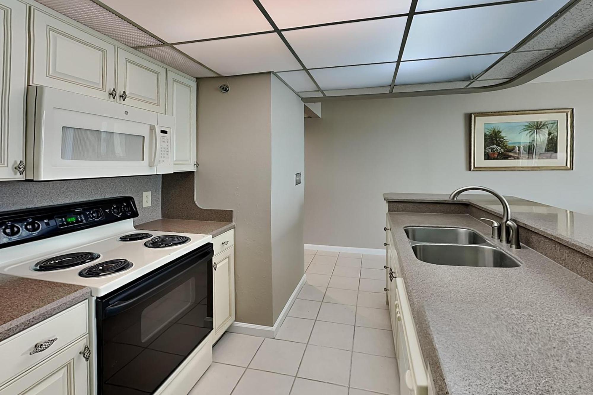 Apartment Edgewater Tower Iii 607 *