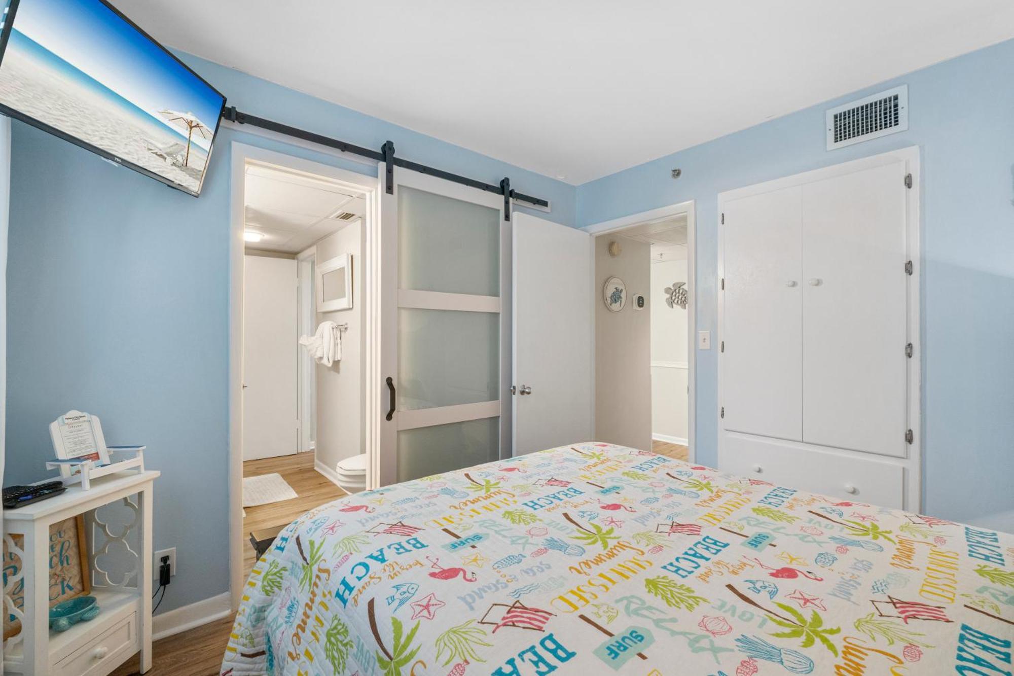 Apartment Sunbird Resort! Incredible Beachfront Corner Unit! Free Chairs! By Dolce Getaways Pcb *