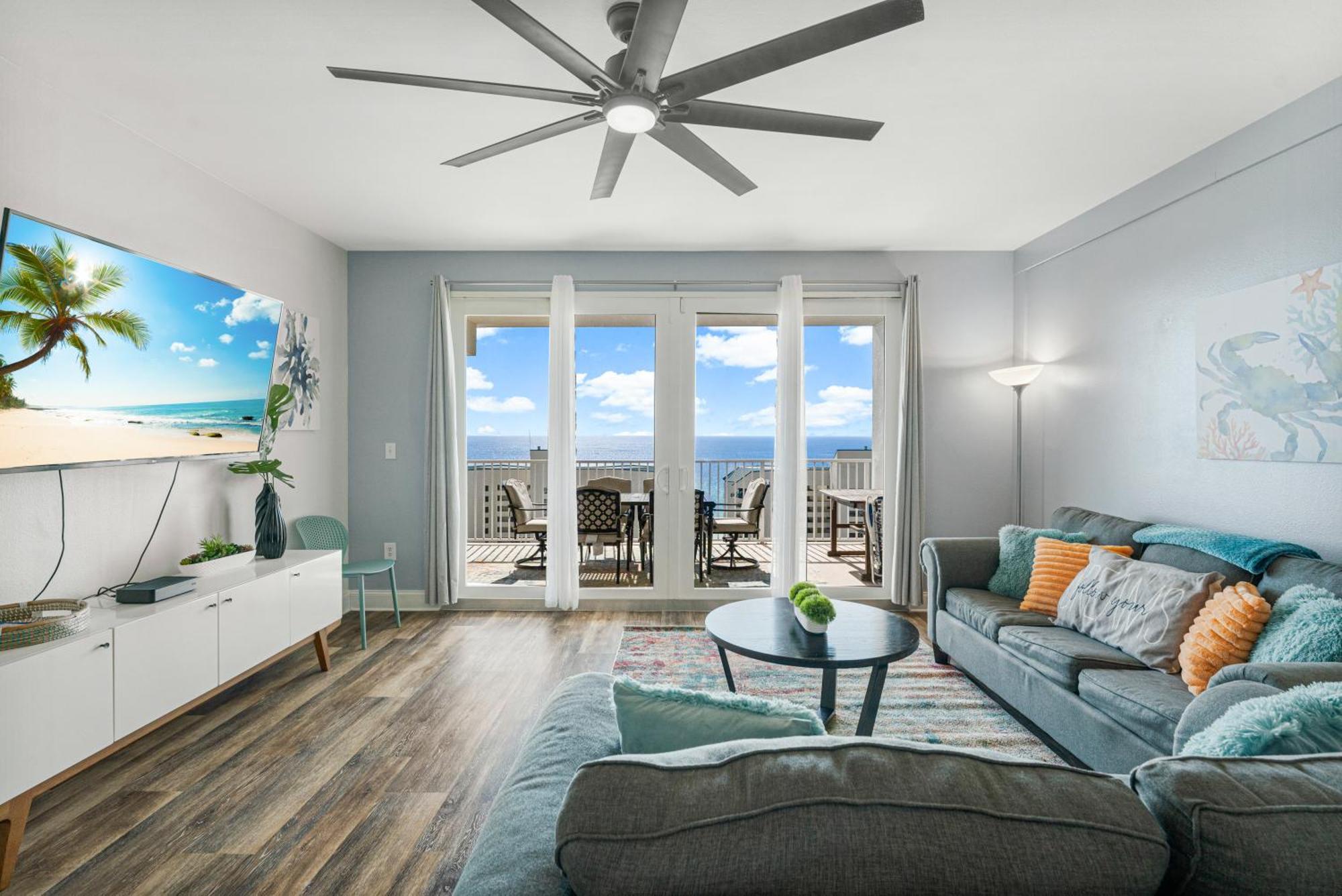 Apartment Luxurious 4 Bedroom Condo! Gulf Views! Sleeps 10 & Easy Access! By Dolce Getaways Pcb