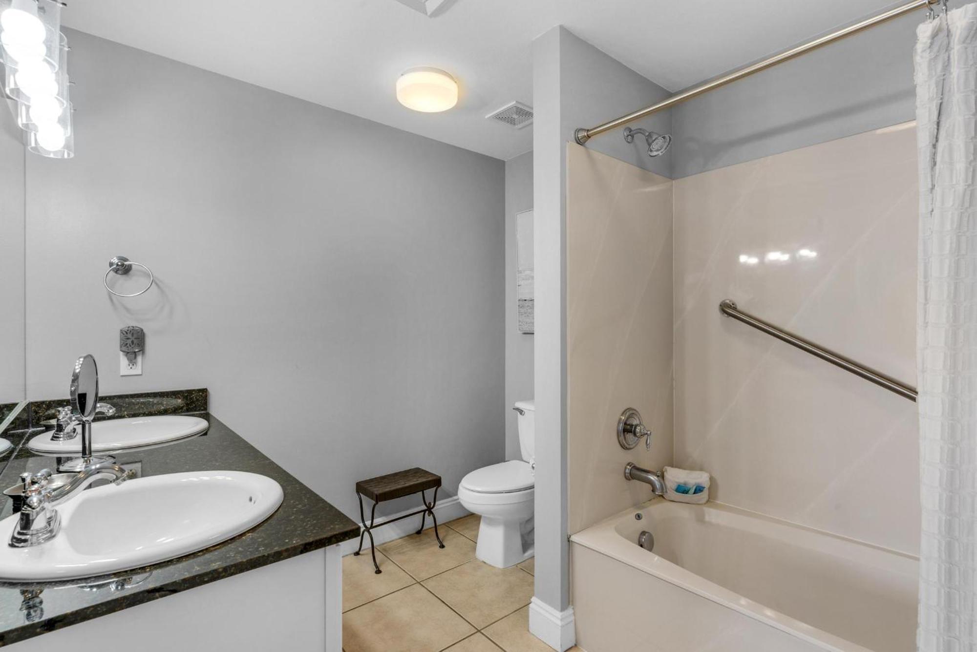 Calypso 1-2208 East * Panama City Beach