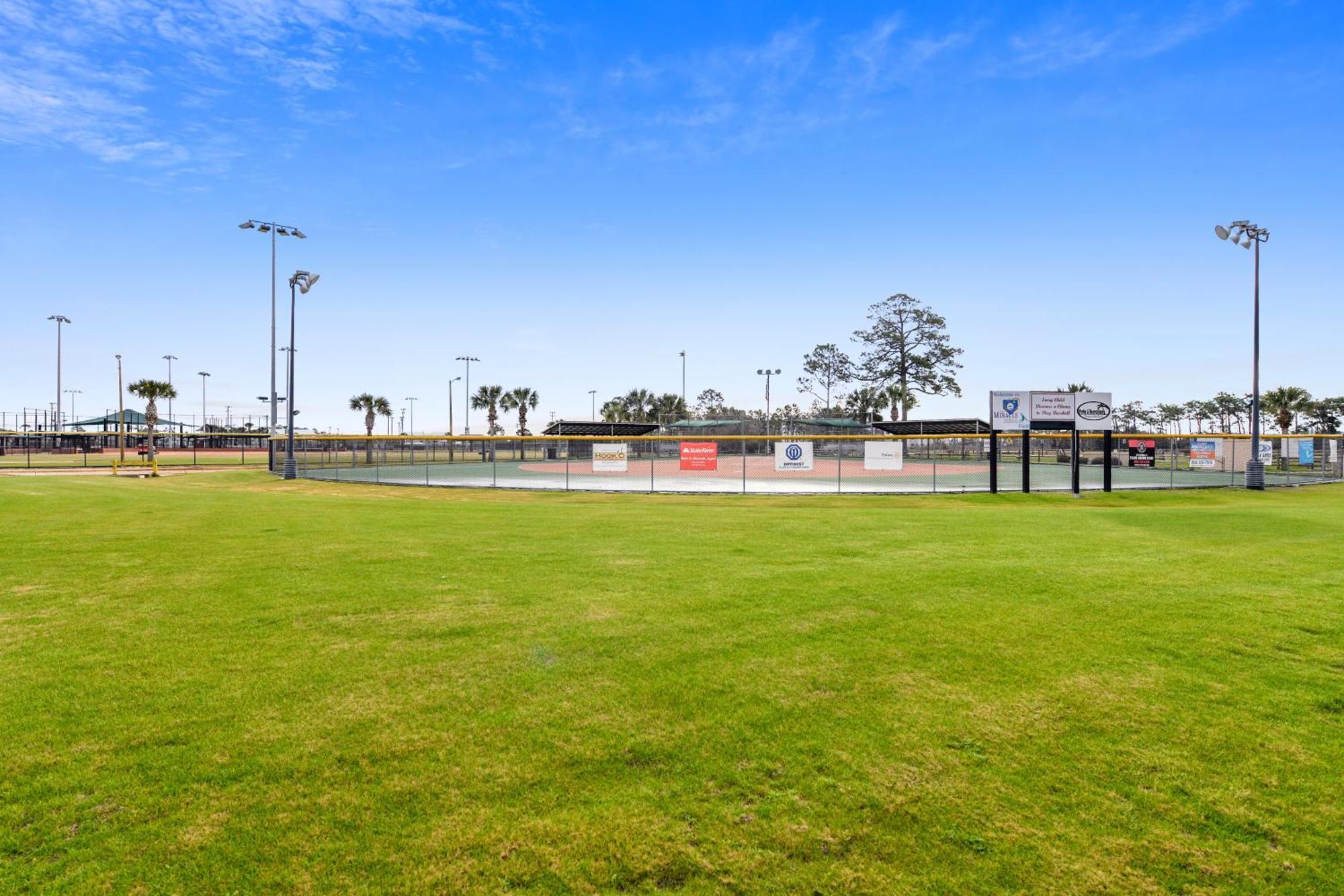 Holiday home Emerald #1426 By Book That Panama City Beach