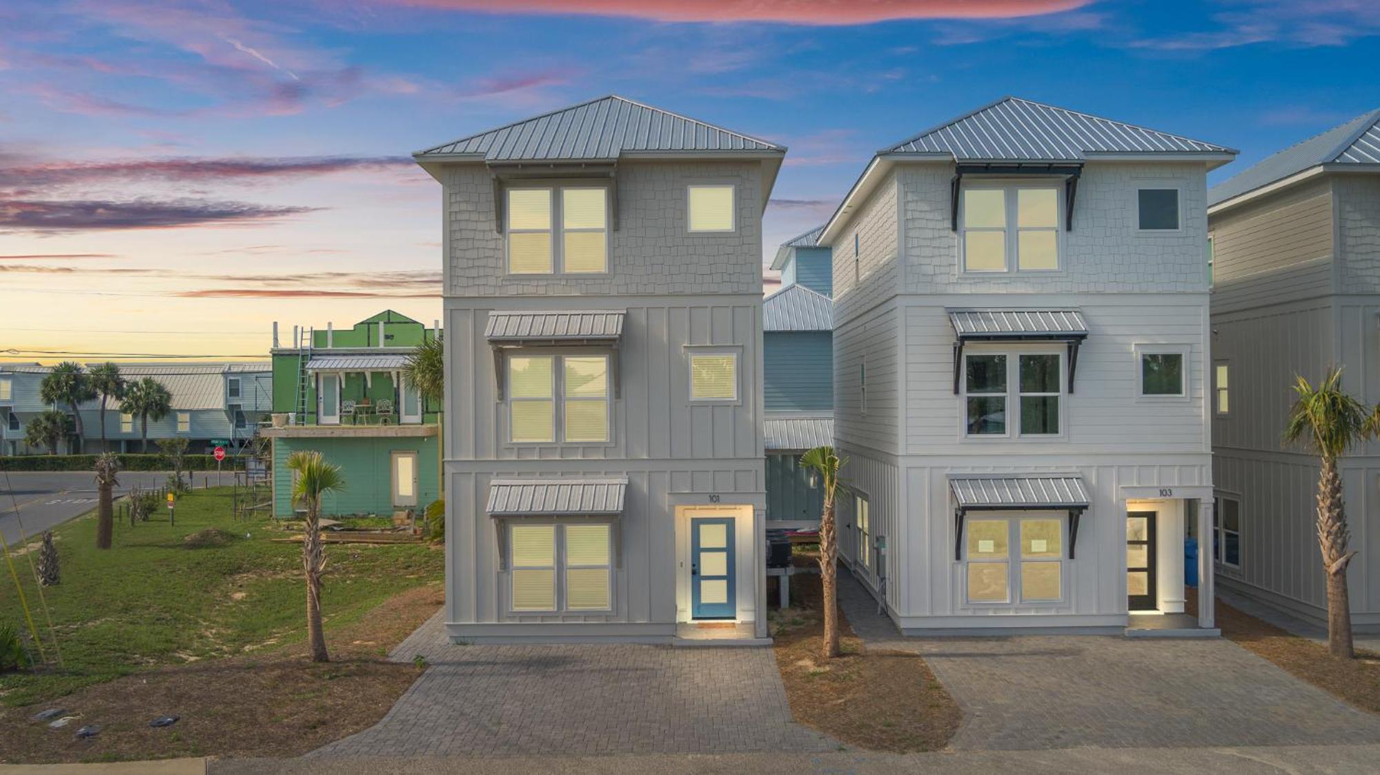 Lighthouse Landing-your New Coastal Haven Just A Short Walk To The Waves