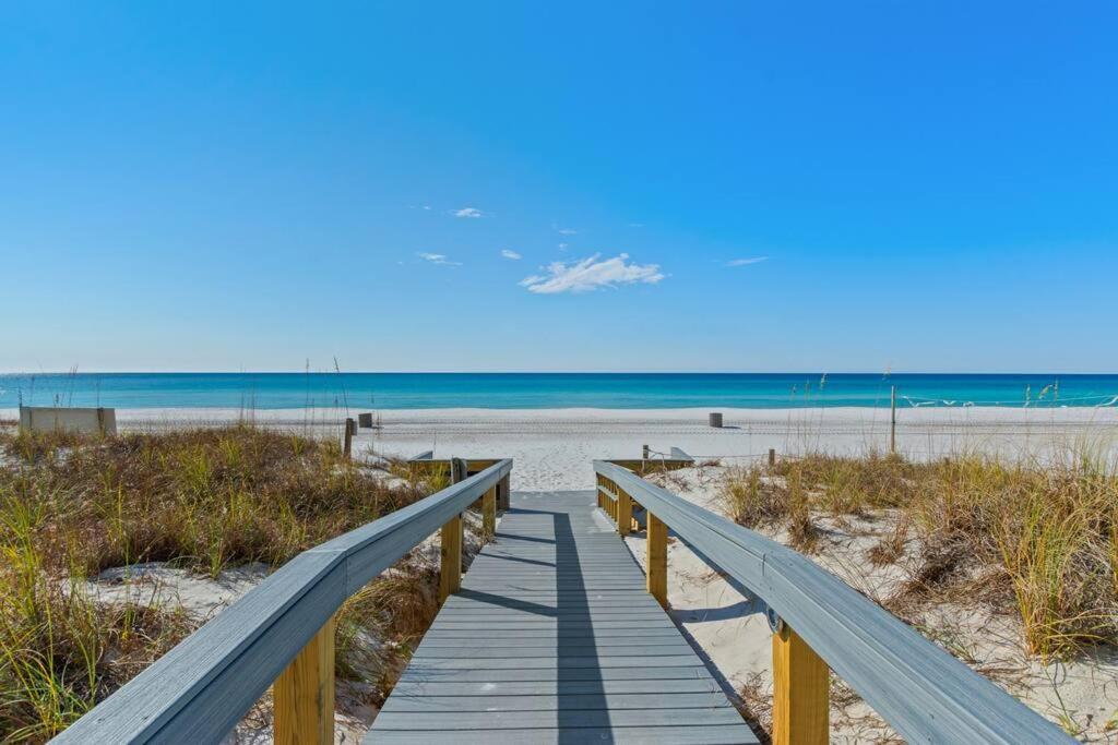 Searenity With Wow Views Of The Gulf Of Mexico Plus Free Beach Gear And Heated Facility Pool