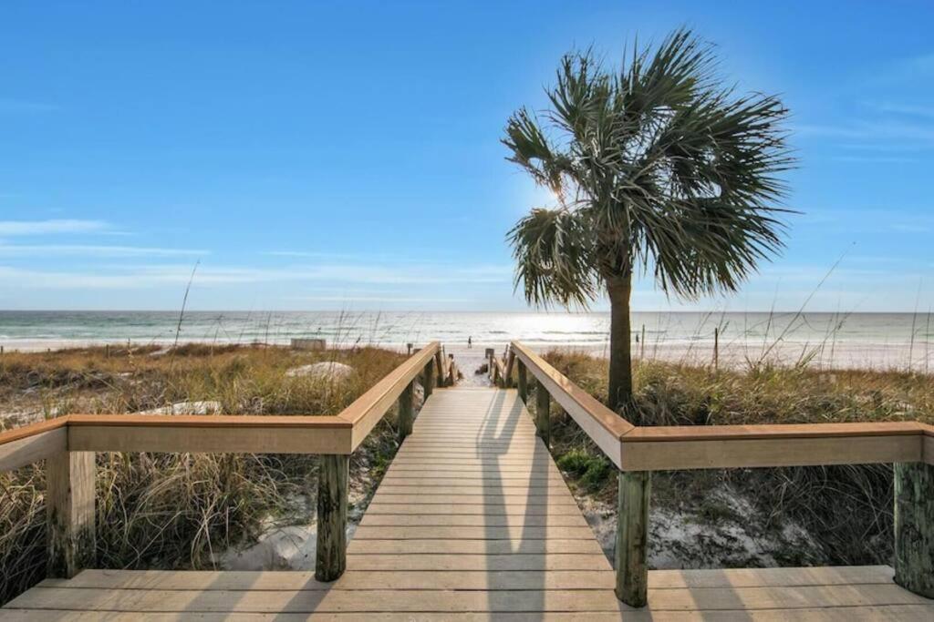 Searenity With Wow Views Of The Gulf Of Mexico Plus Free Beach Gear And Heated Facility Pool Holiday home Panama City Beach