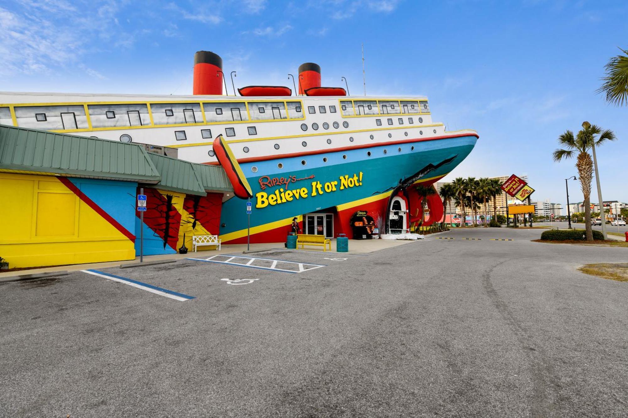 Holiday home Calypso And Towers #602-e By Book That Panama City Beach