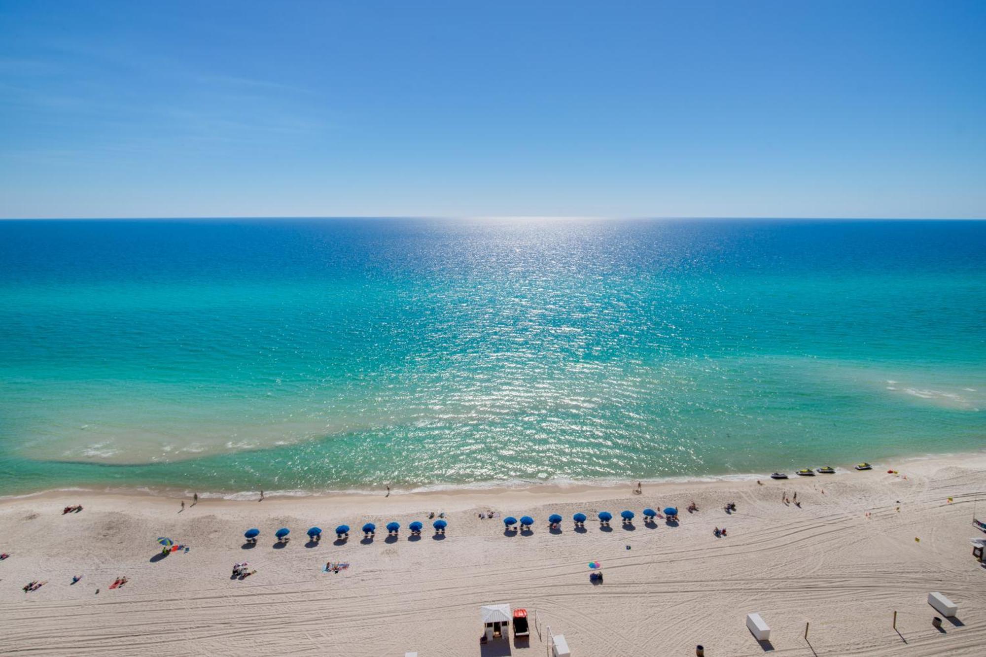 Brand New Throughout! Emerald - Gulf Front! Sleeps 8! *