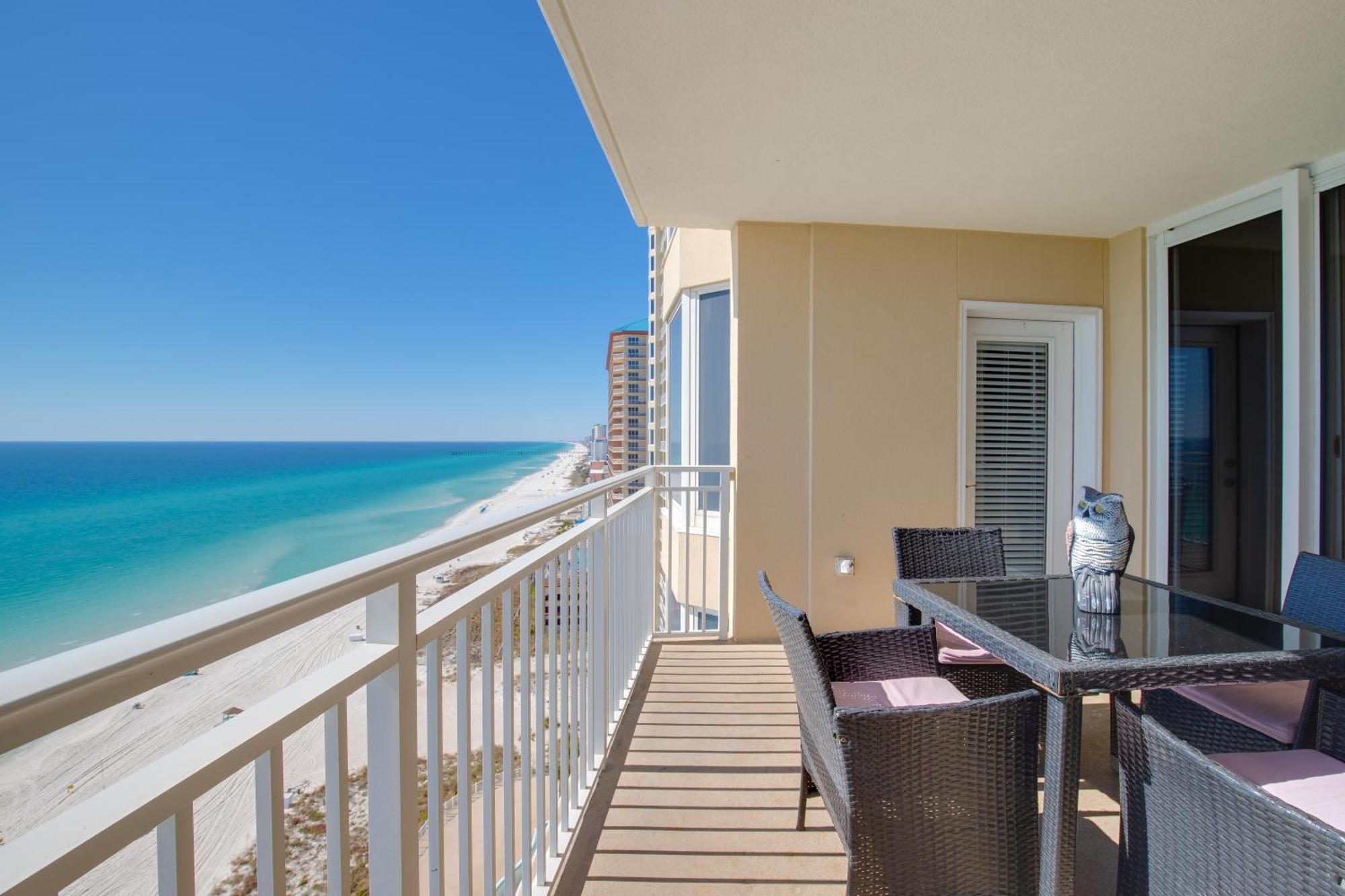 Holiday home Brand New Throughout! Emerald - Gulf Front! Sleeps 8! Panama City Beach