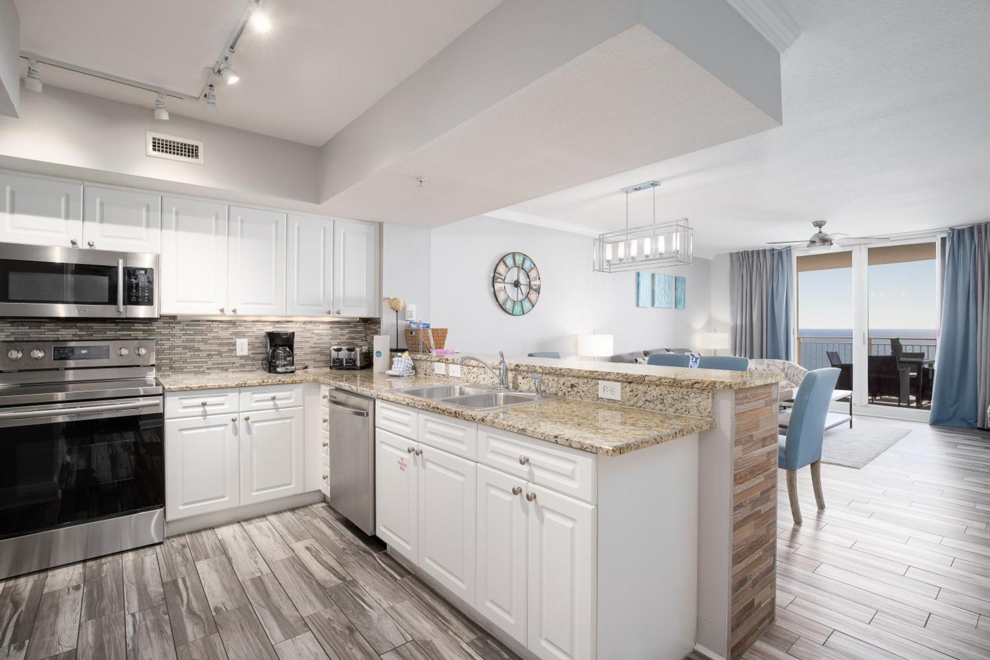Holiday home Brand New Throughout! Emerald - Gulf Front! Sleeps 8! Panama City Beach