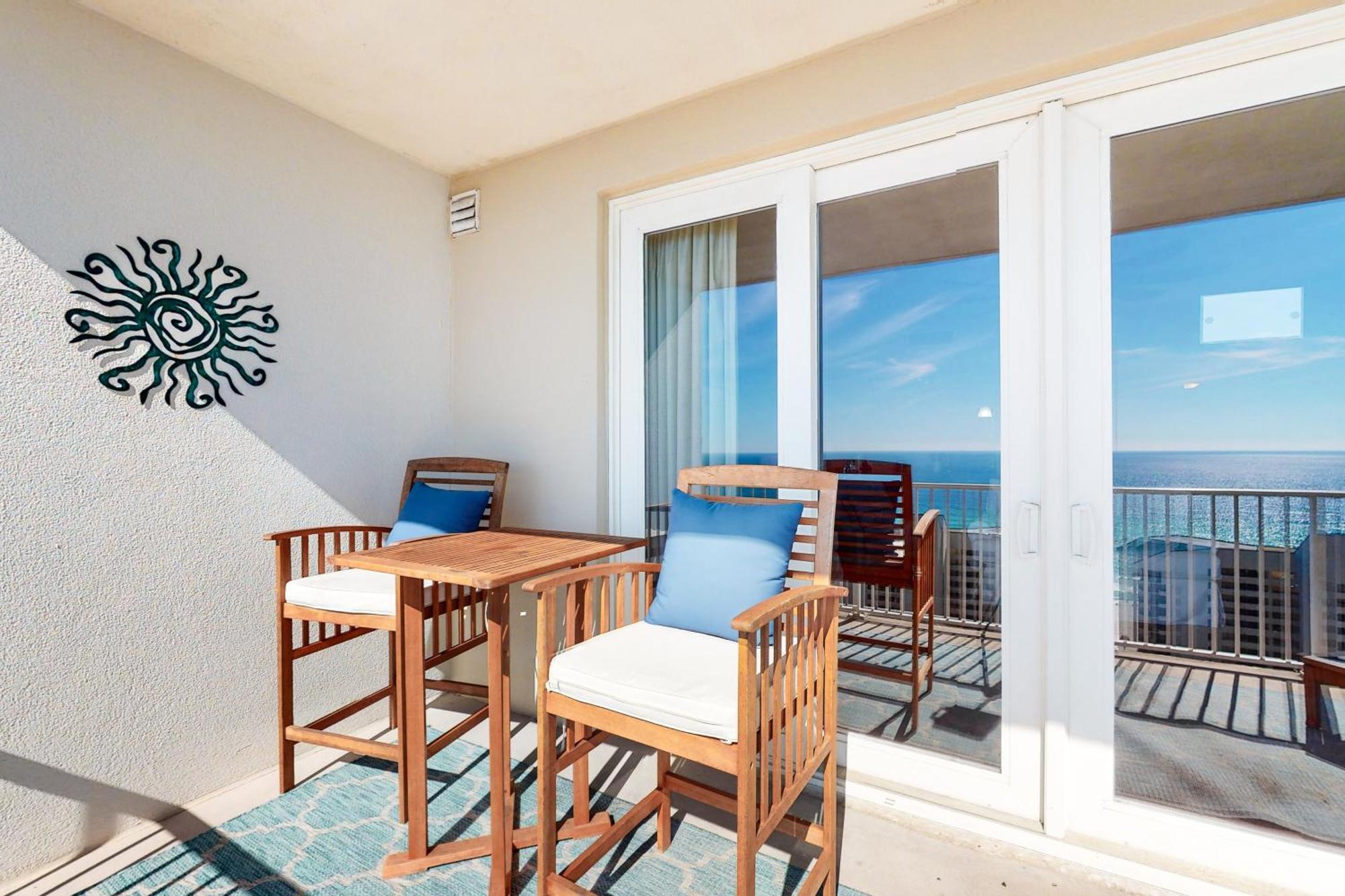 Apartment Laketown Wharf 1815