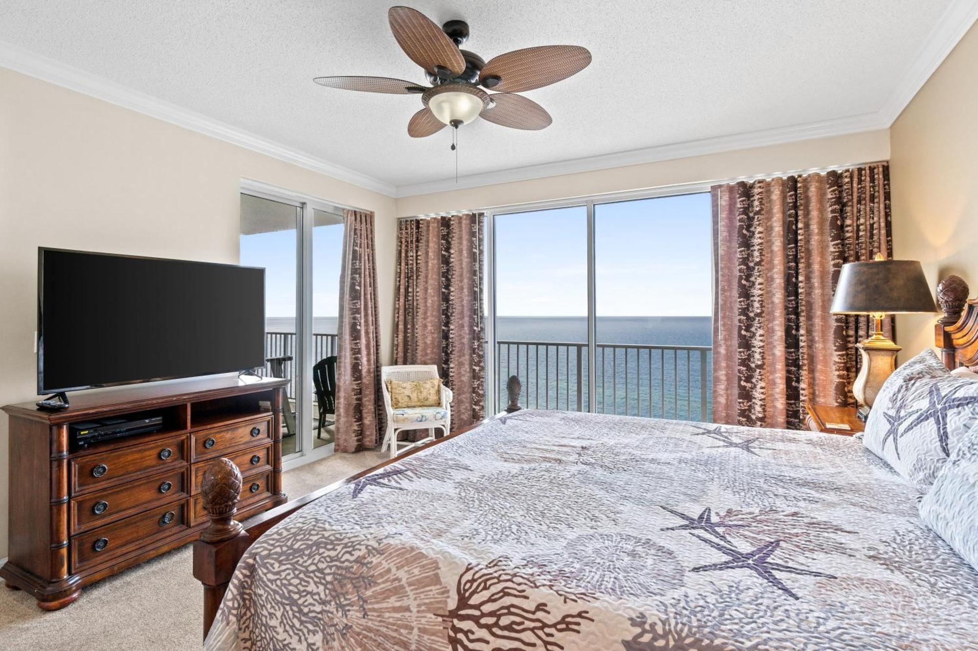 Boardwalk #2102 By Book That Holiday home *