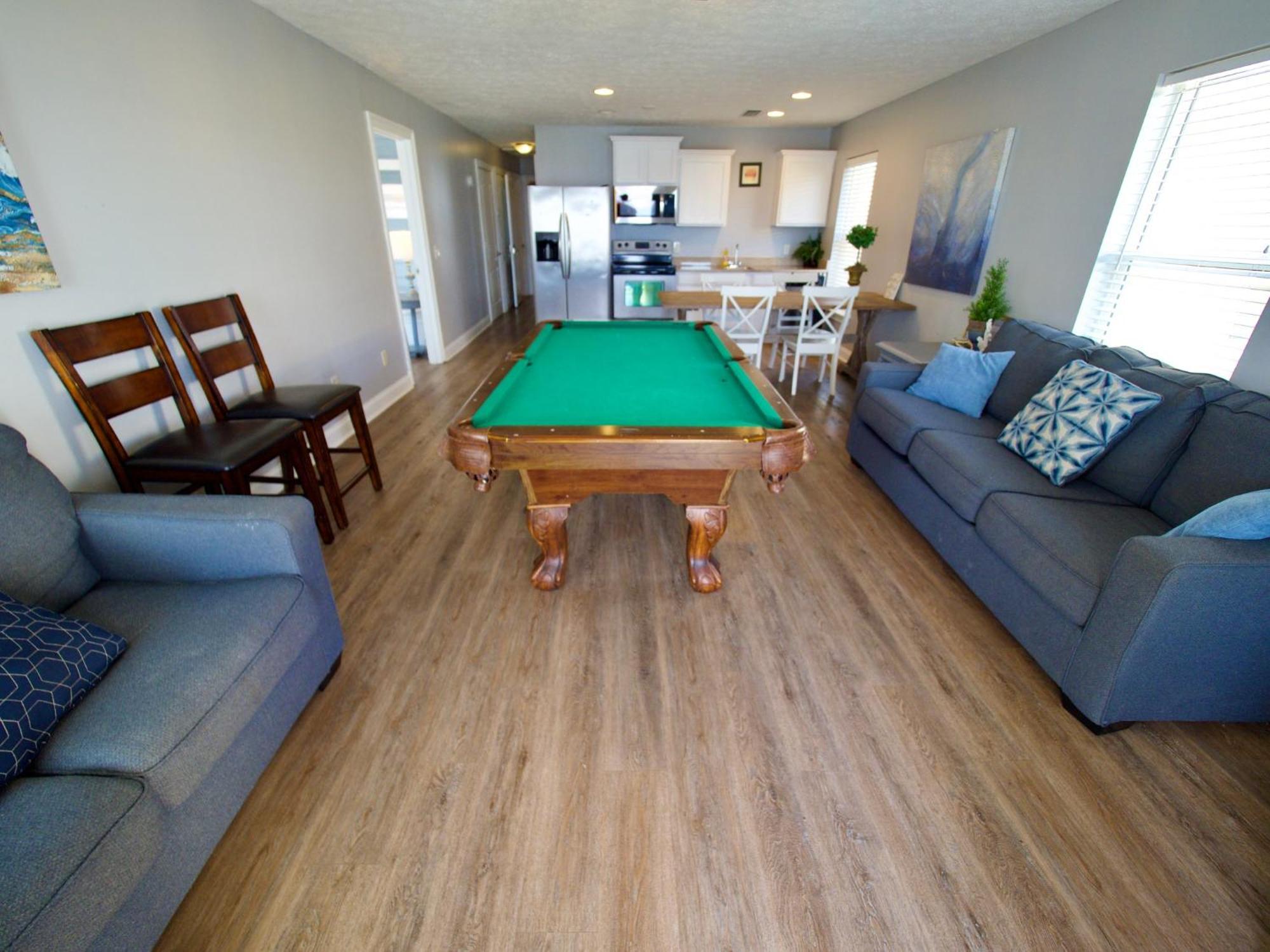 6 Br-seaside Cotton-heated Pool-game With Pool Table *