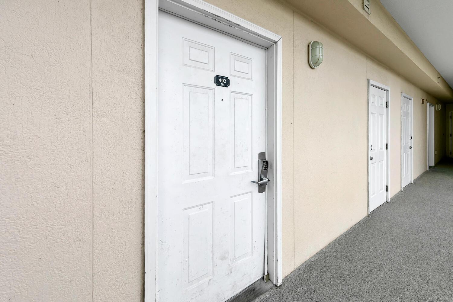 Holiday home Twin Palms 402