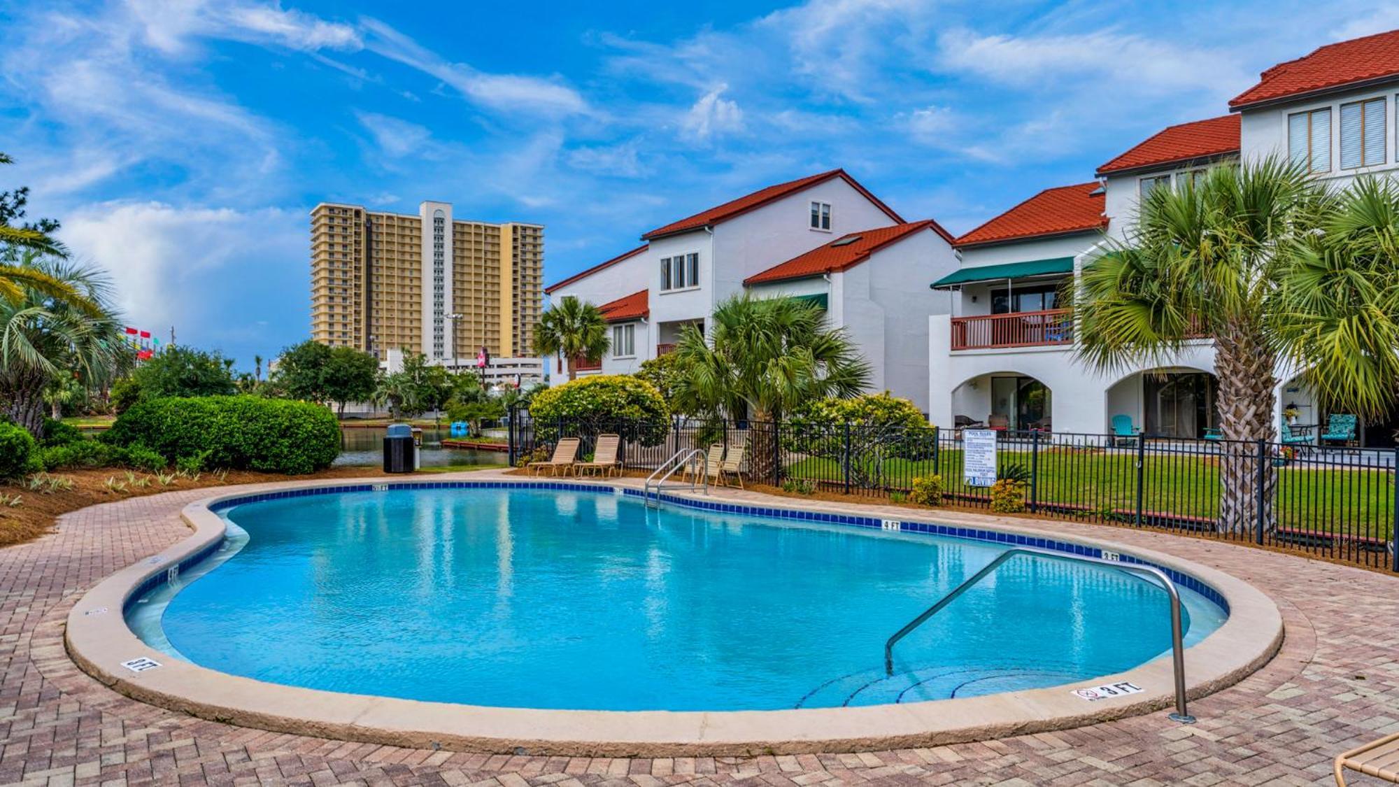 The At St Thomas 1210b - Perfect Affordable Getaway Panama City Beach