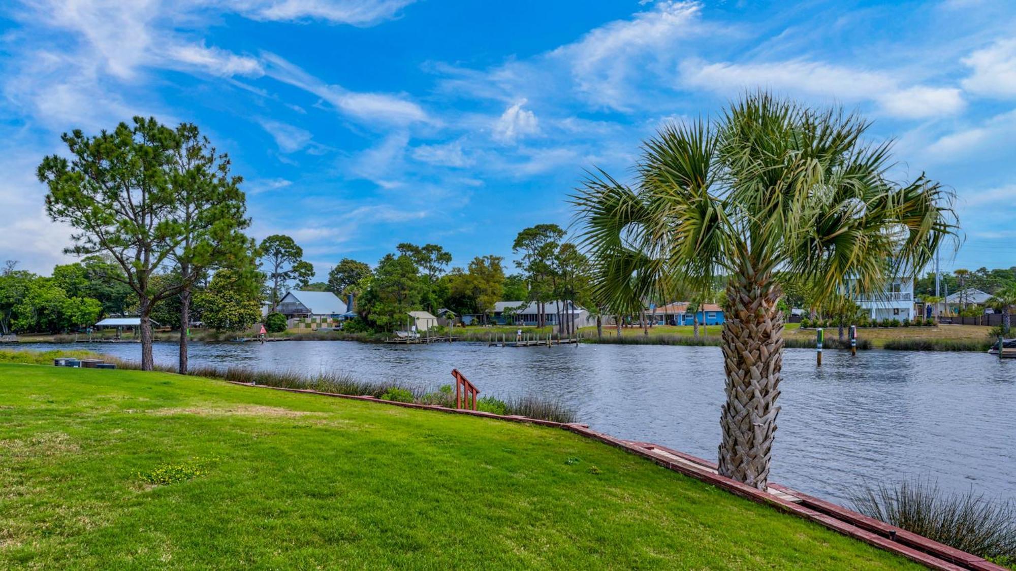 The At St Thomas 1210b - Perfect Affordable Getaway *