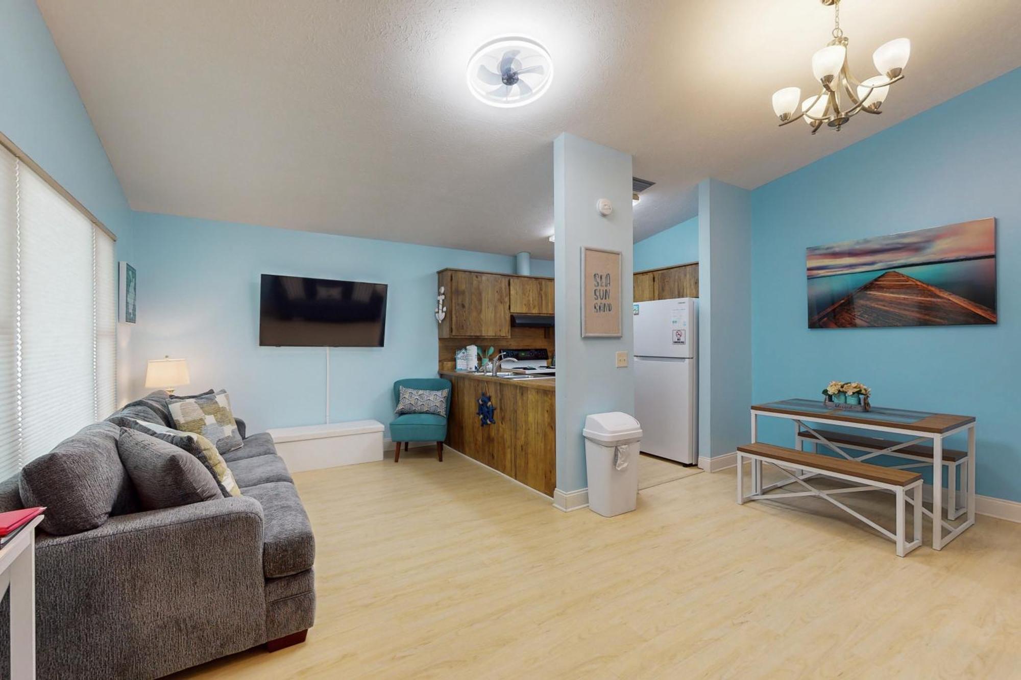 Holiday home Sunshine Escape A *