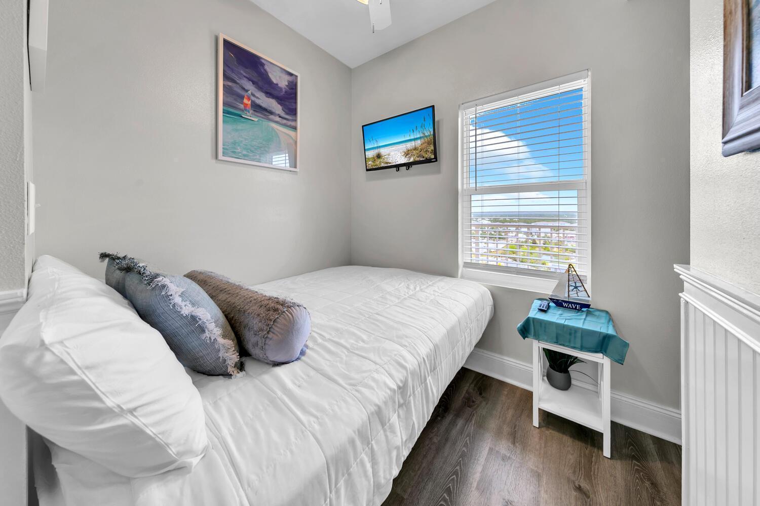 Laketown Wharf 1326