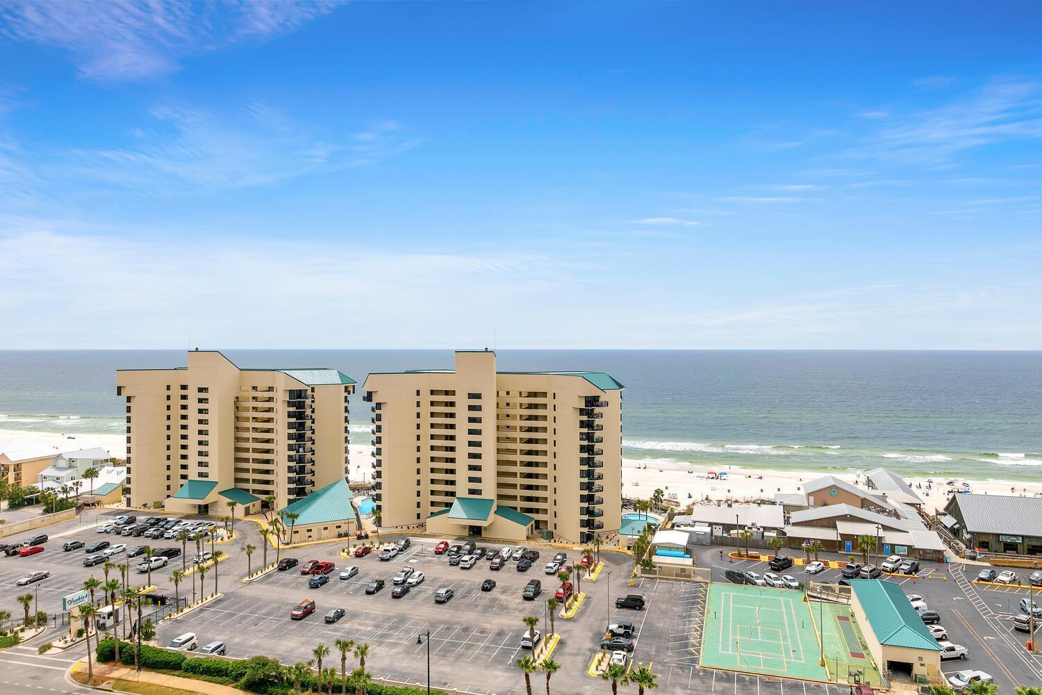 Apartment Laketown Wharf 1326
