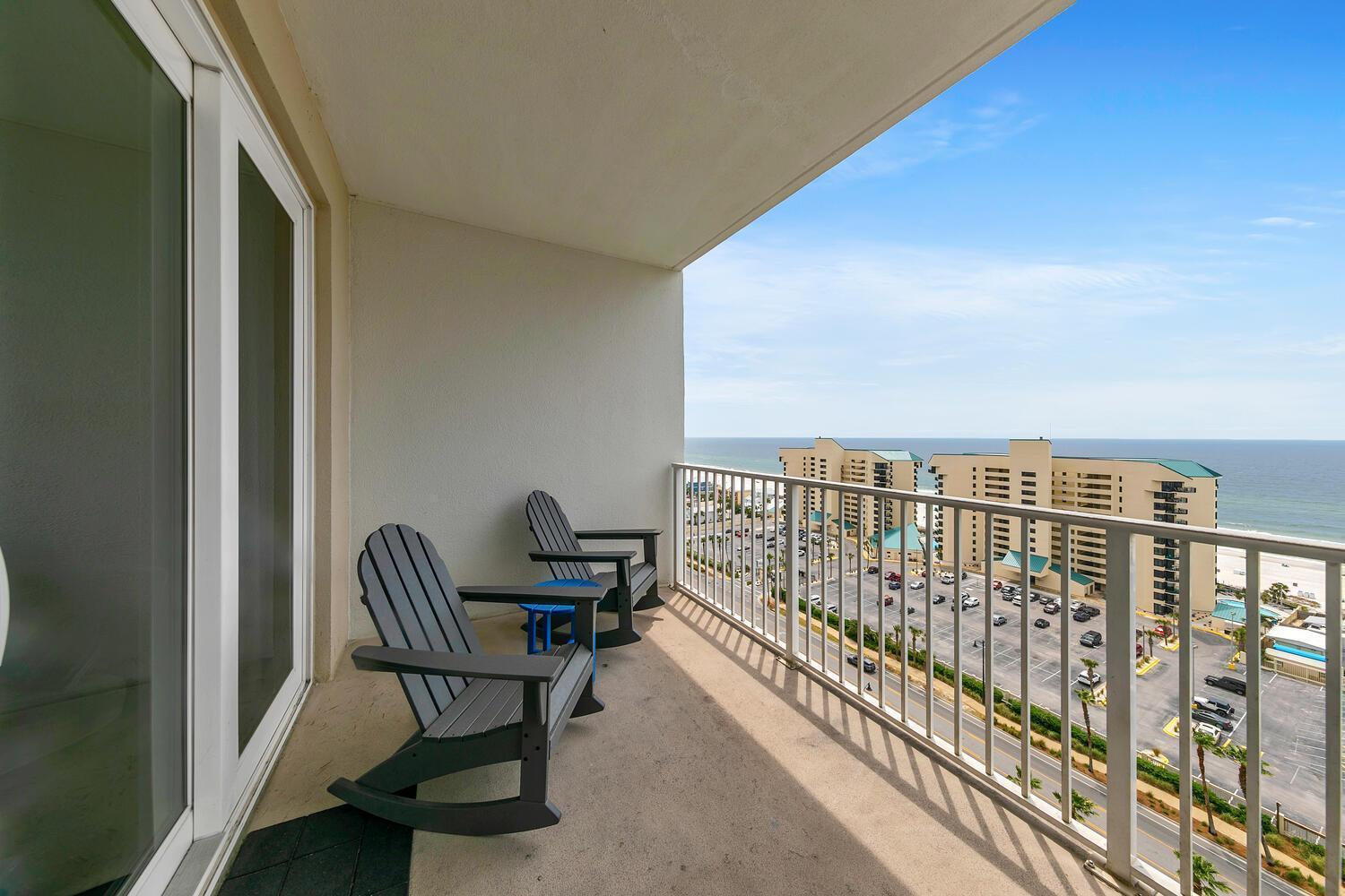 Laketown Wharf 1326 Apartment *