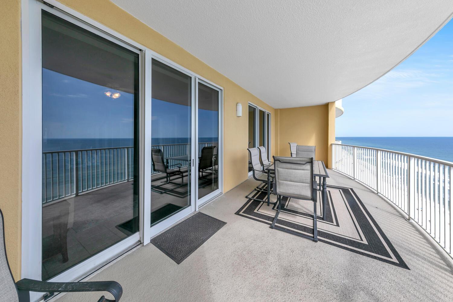 Emerald Isle 1808 Holiday home *