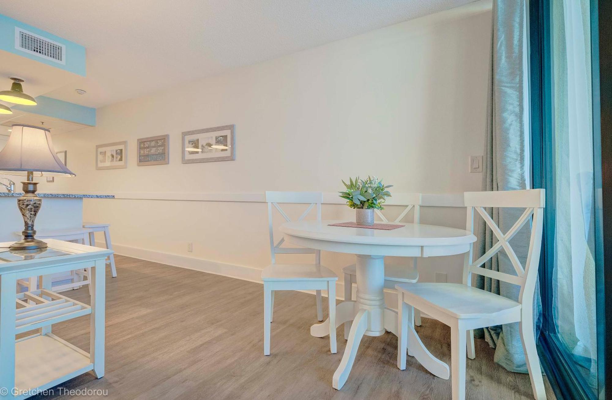 Sunbird Ground Floor Gem With Ocean Views! Free Chairs And Umbrella! By Dolce Getaways Pcb