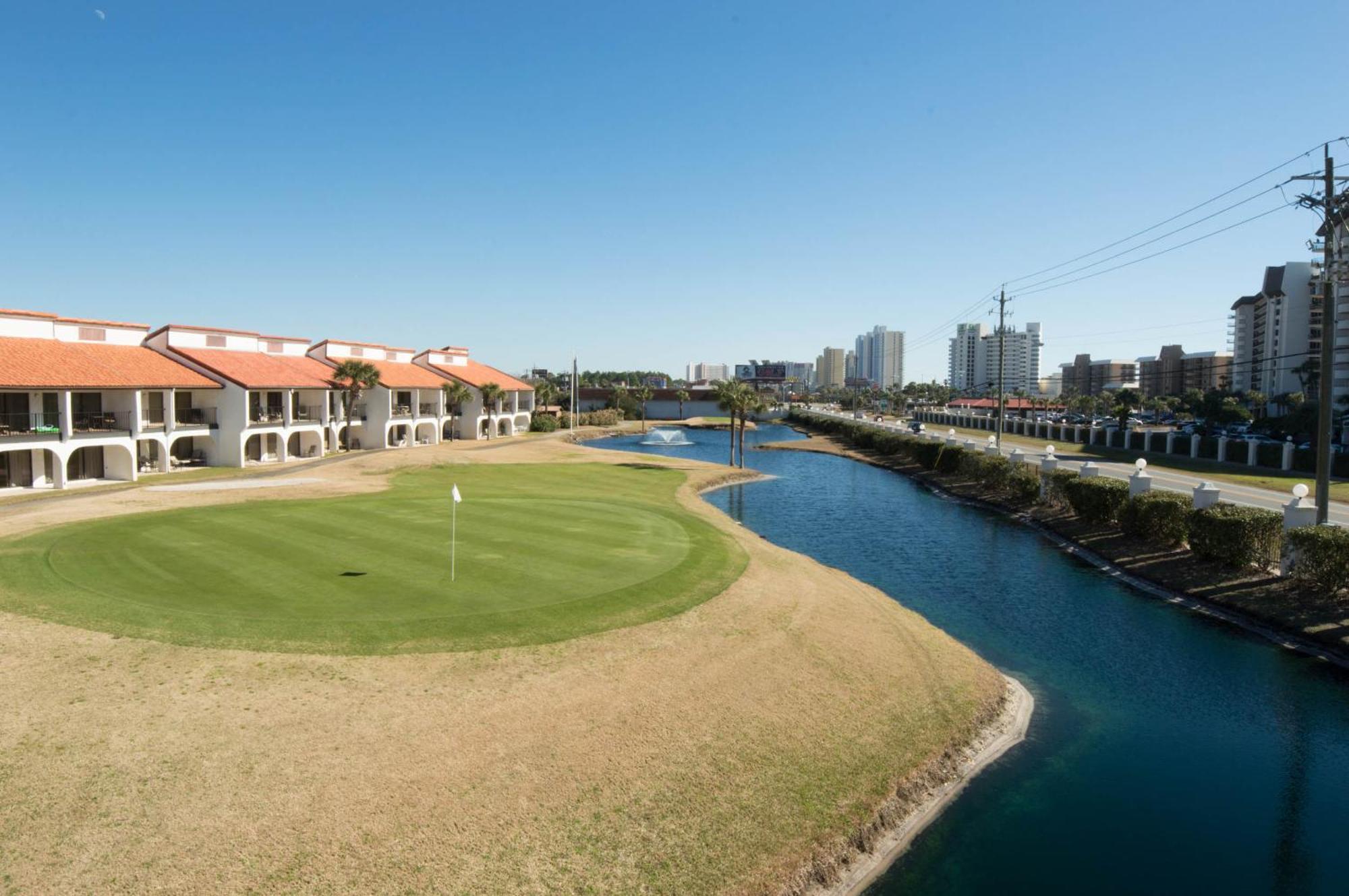 Edgewater 3-0905 'gone Coastal' Holiday home