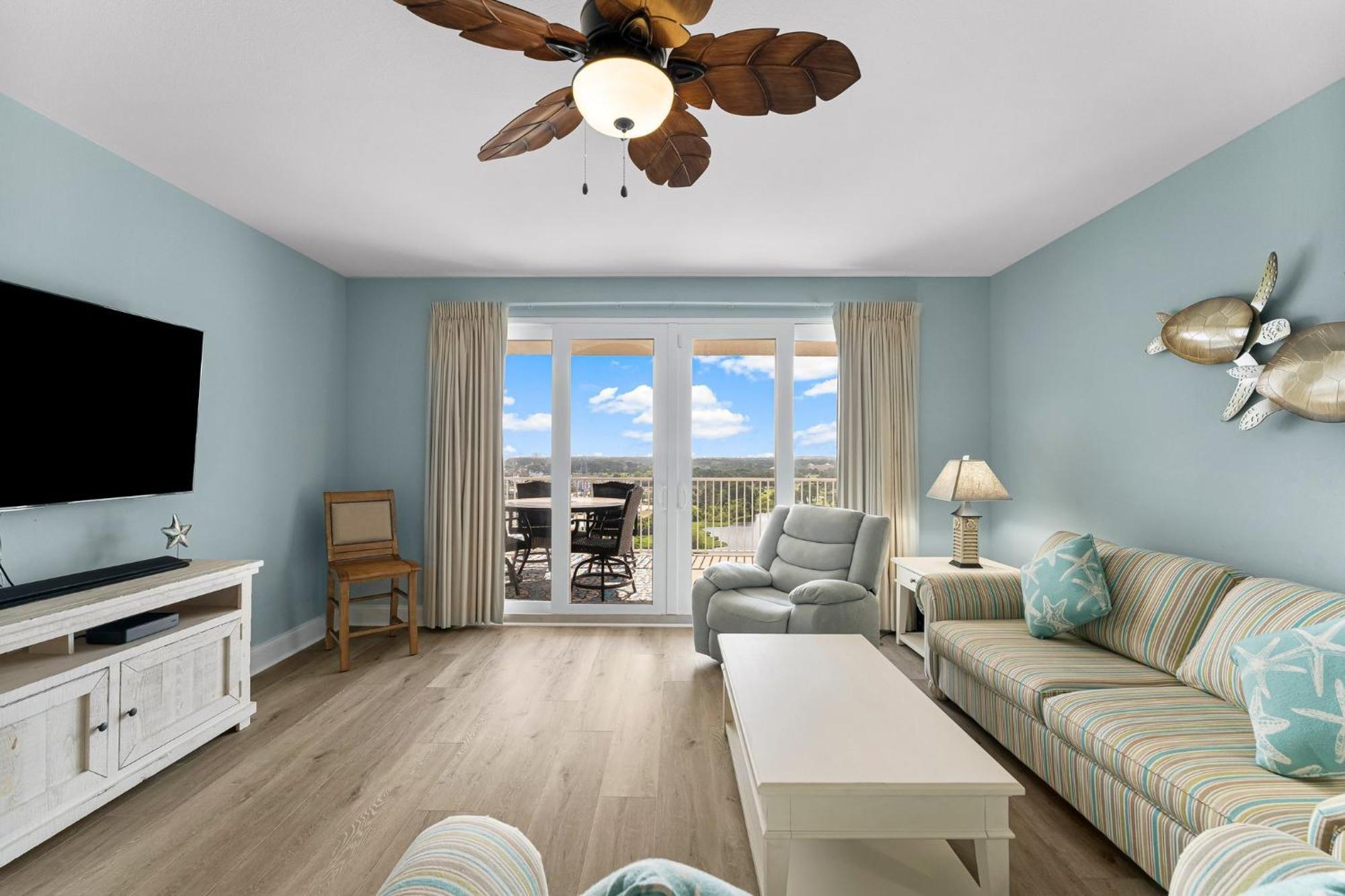 Laketown Wharf 1433 Apartment *