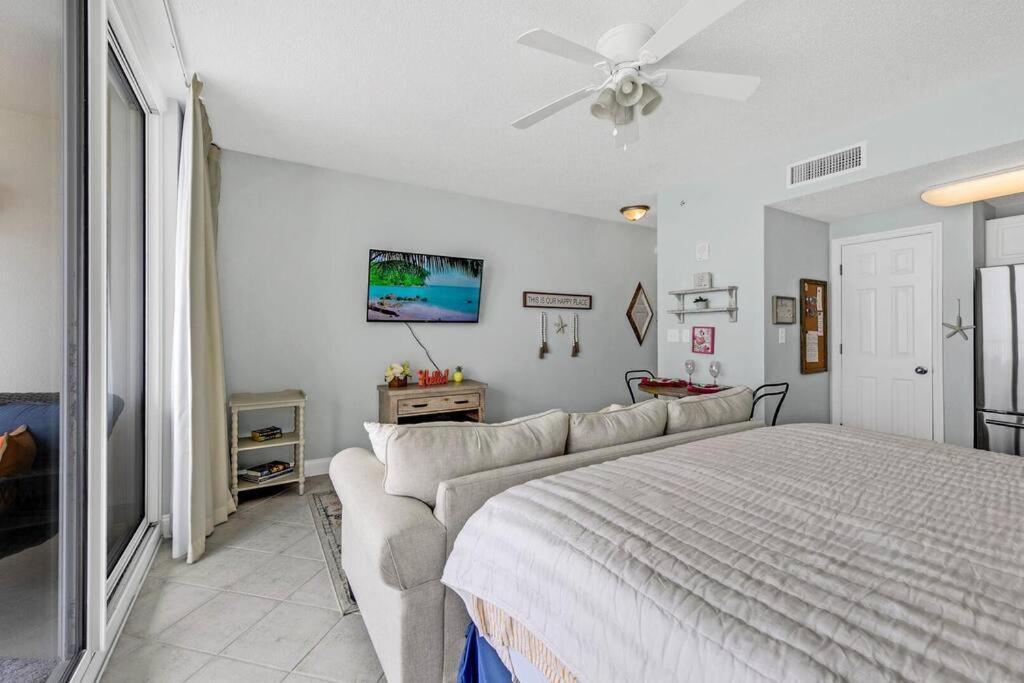 Beachfront #709 At Majestic Apartment *