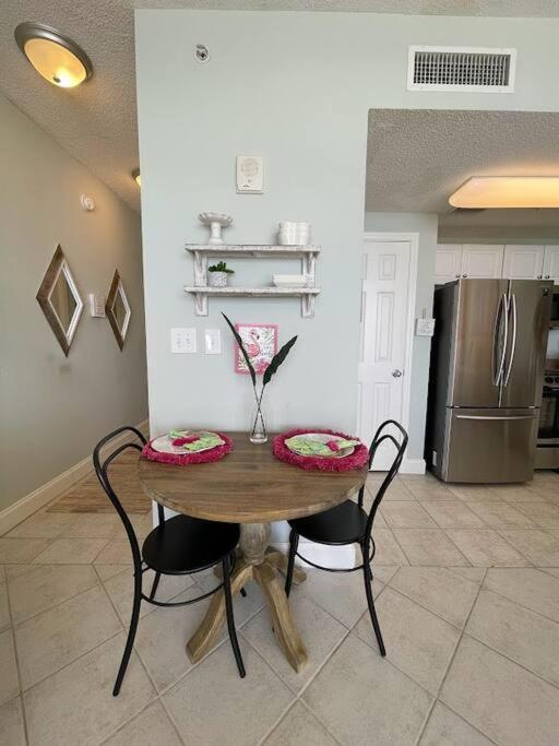 Beachfront #709 At Majestic Apartment *