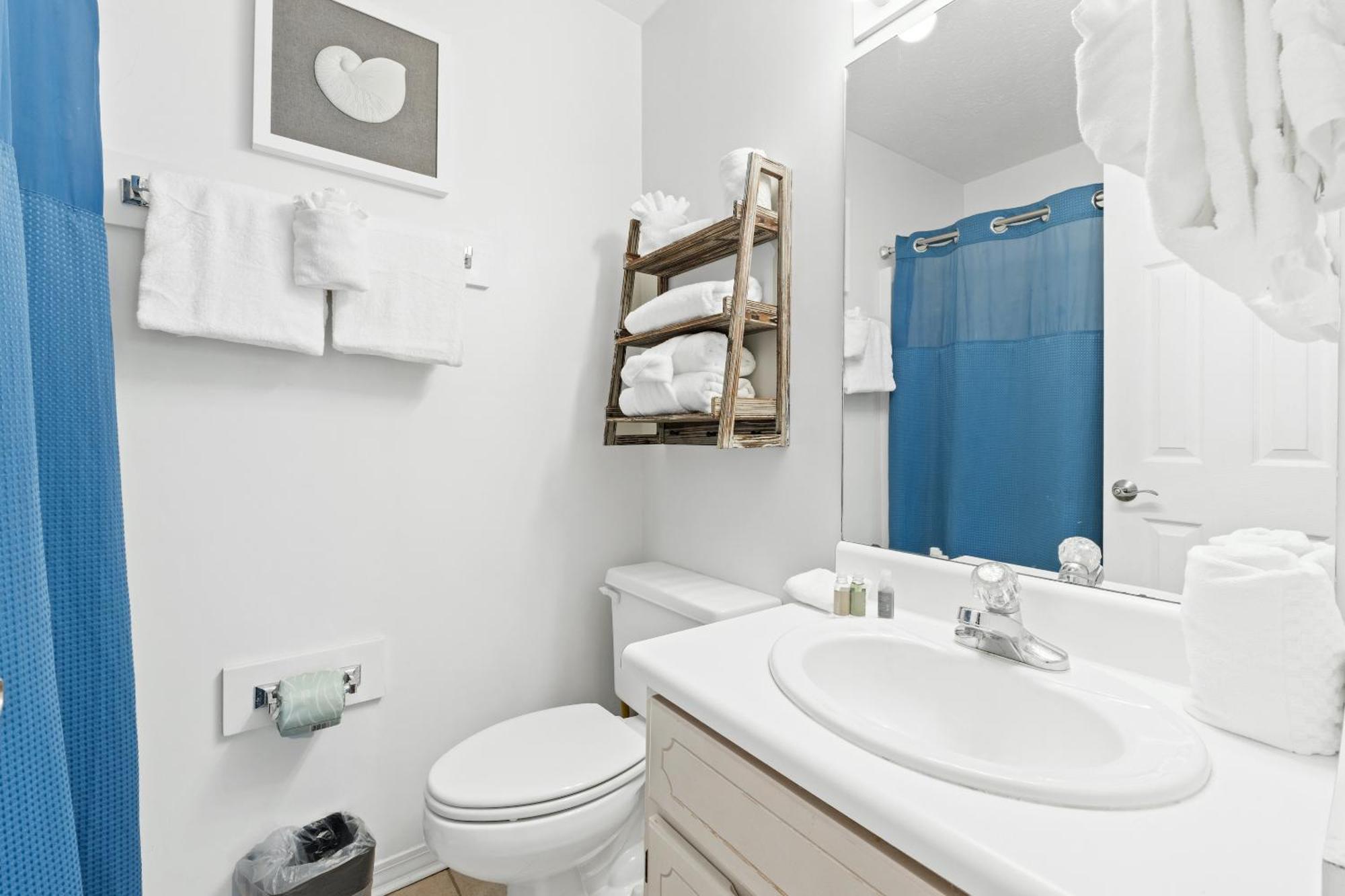 Beachside West Townhome Apartment