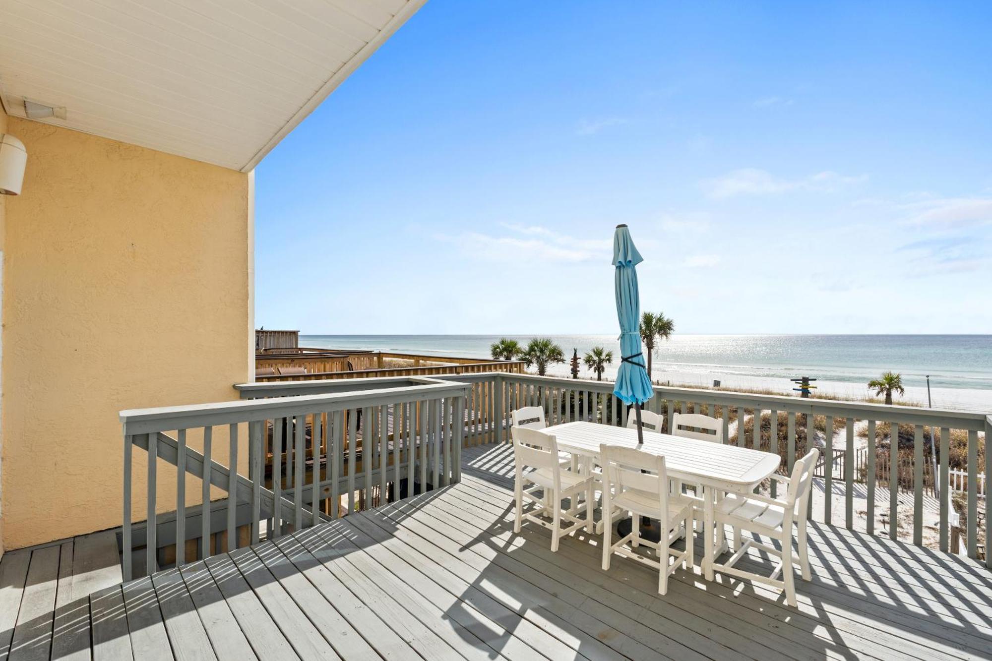 Beachside West Townhome Apartment