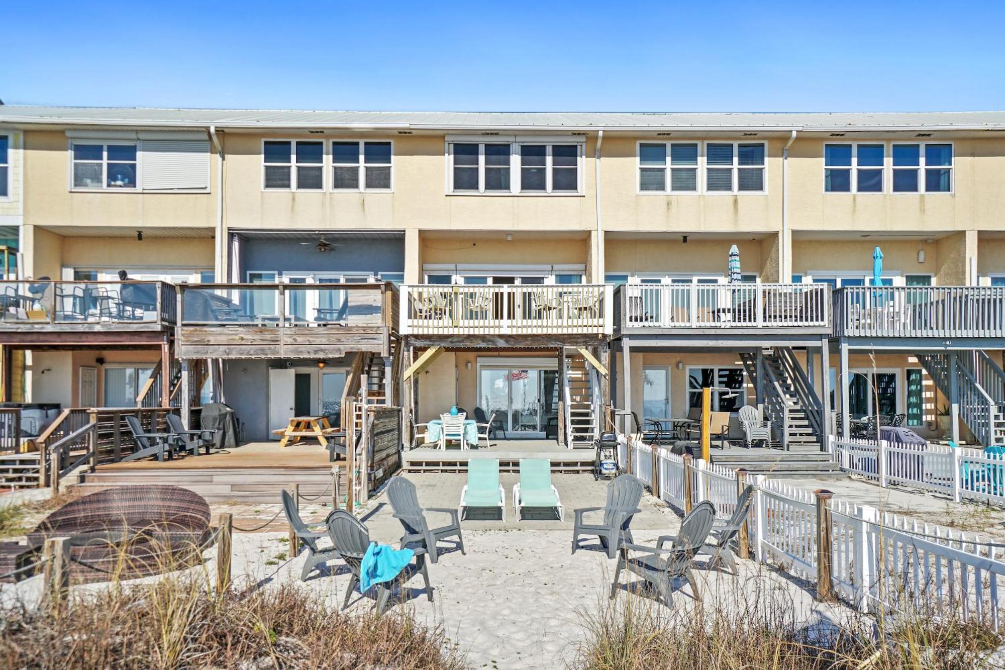 Beachside West Townhome Apartment