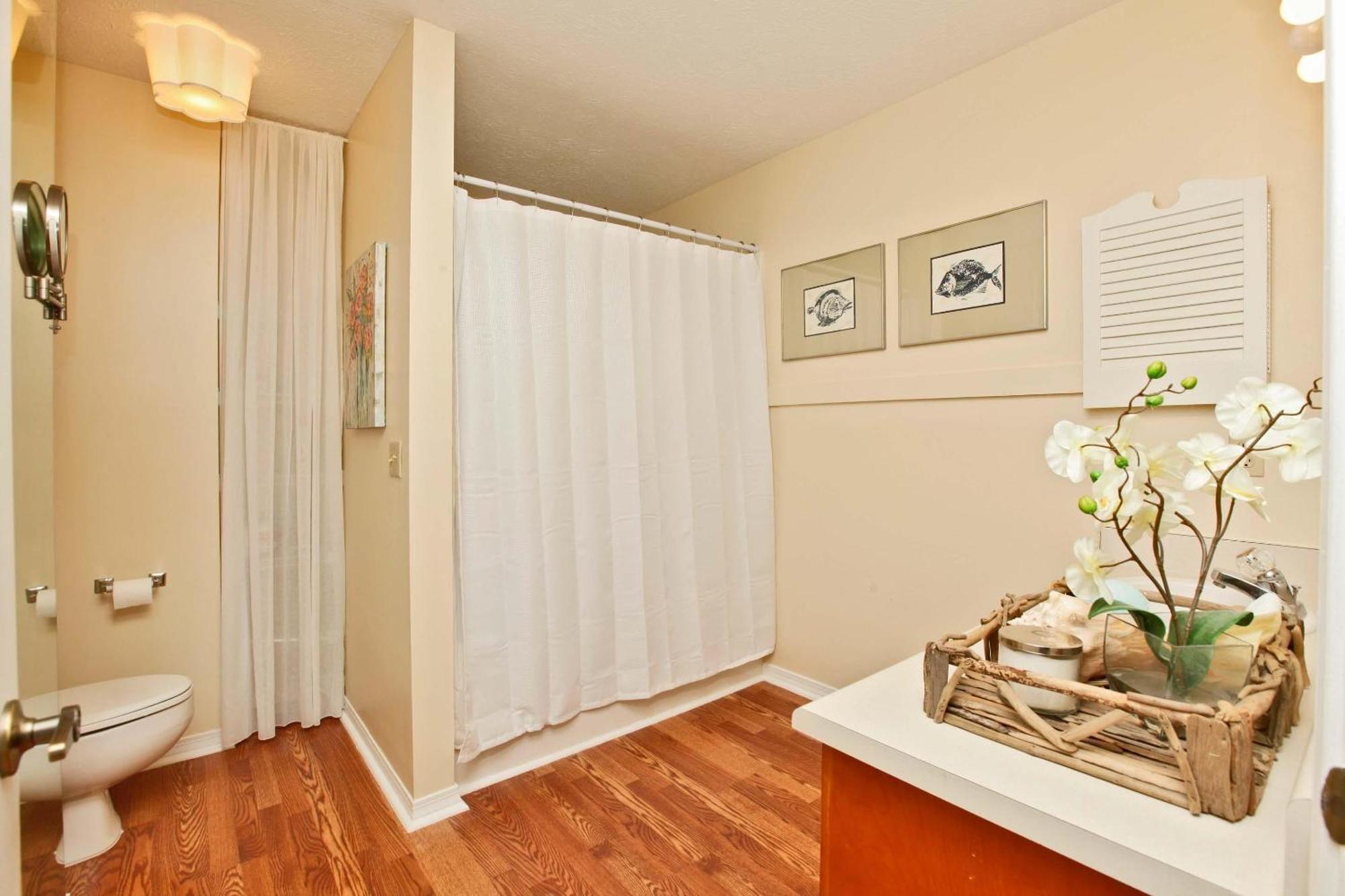 Beachside West Townhome Apartment