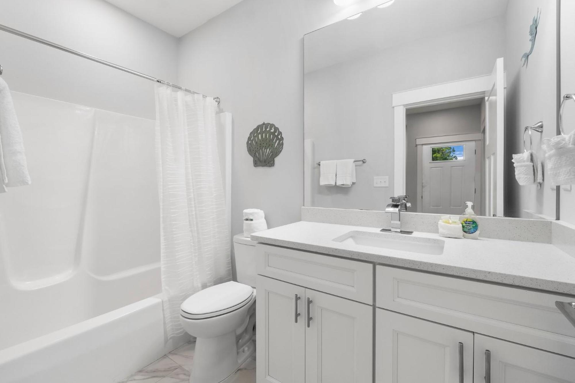 Modern Townhome Close To Beach, Restaurants, Entertainment! By Dolce Getaways Pcb Apartment