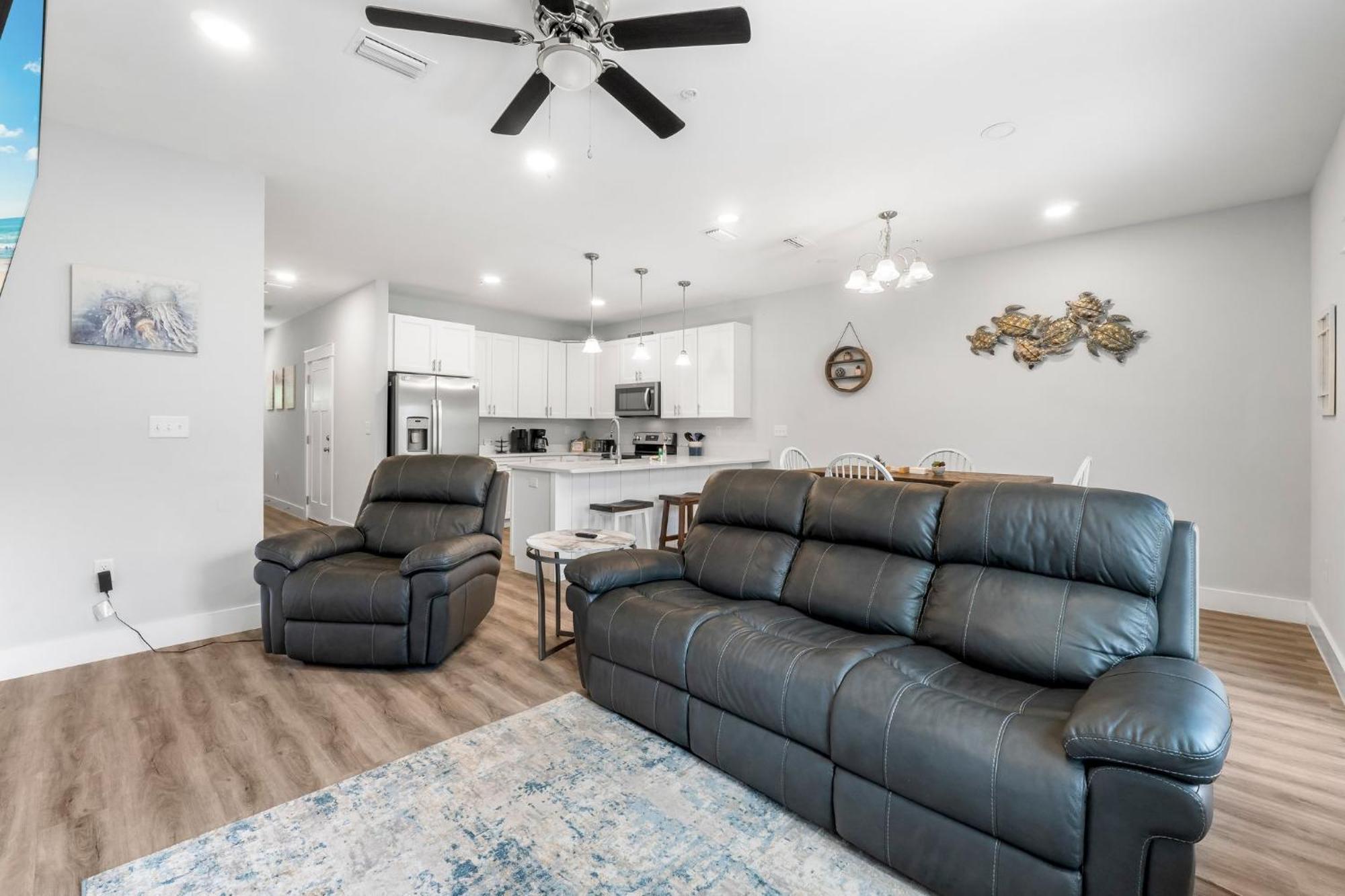 Apartment Modern Townhome Close To Beach, Restaurants, Entertainment! By Dolce Getaways Pcb *