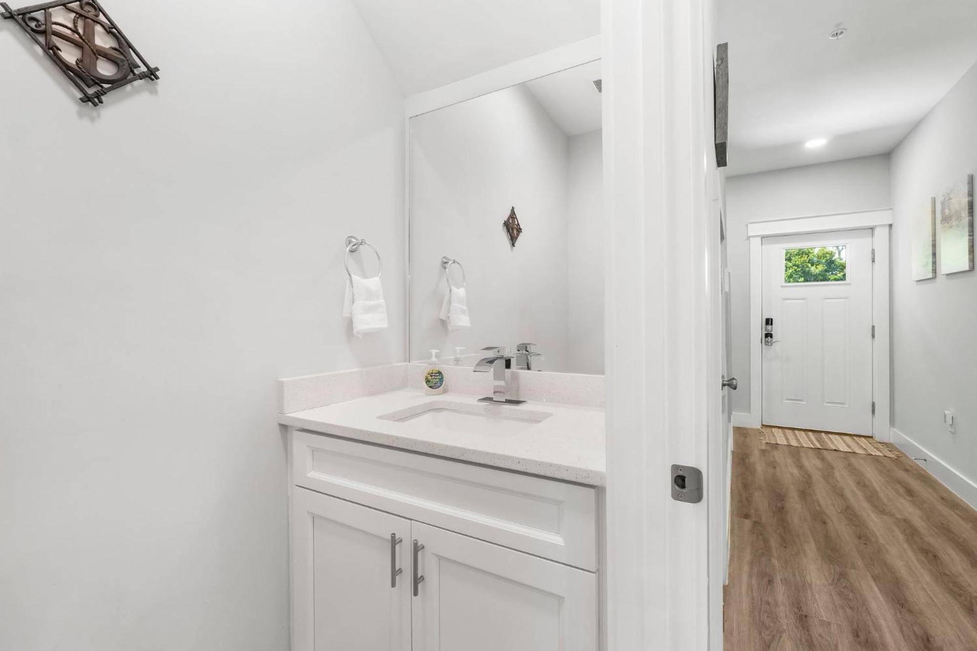 Modern Townhome Close To Beach, Restaurants, Entertainment! By Dolce Getaways Pcb Panama City Beach