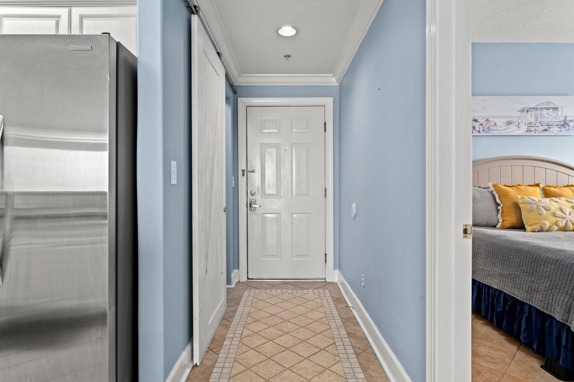 Twin Palms 1705
