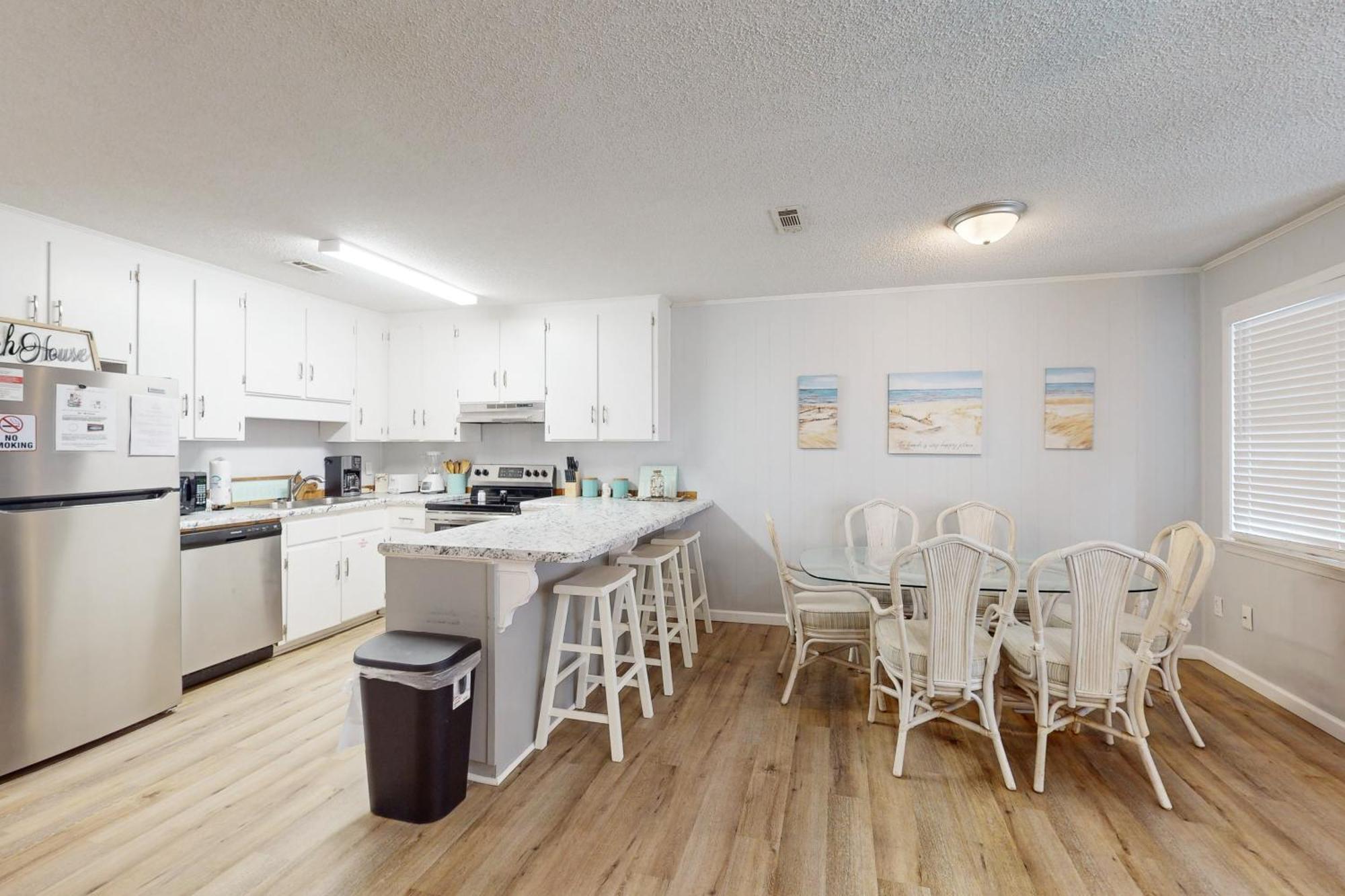Beachside By-and-by Holiday home