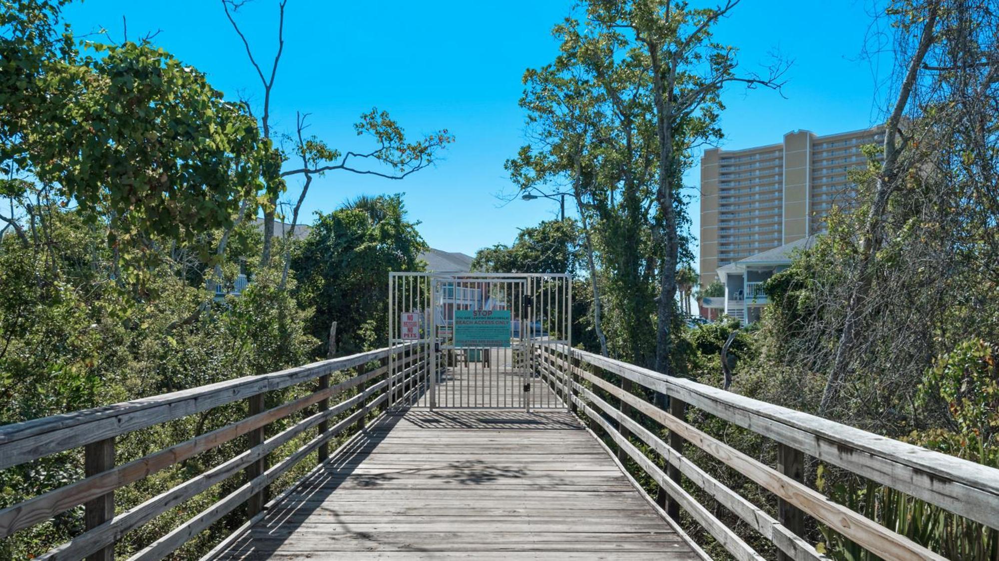 Holiday home Beachwalk 10b