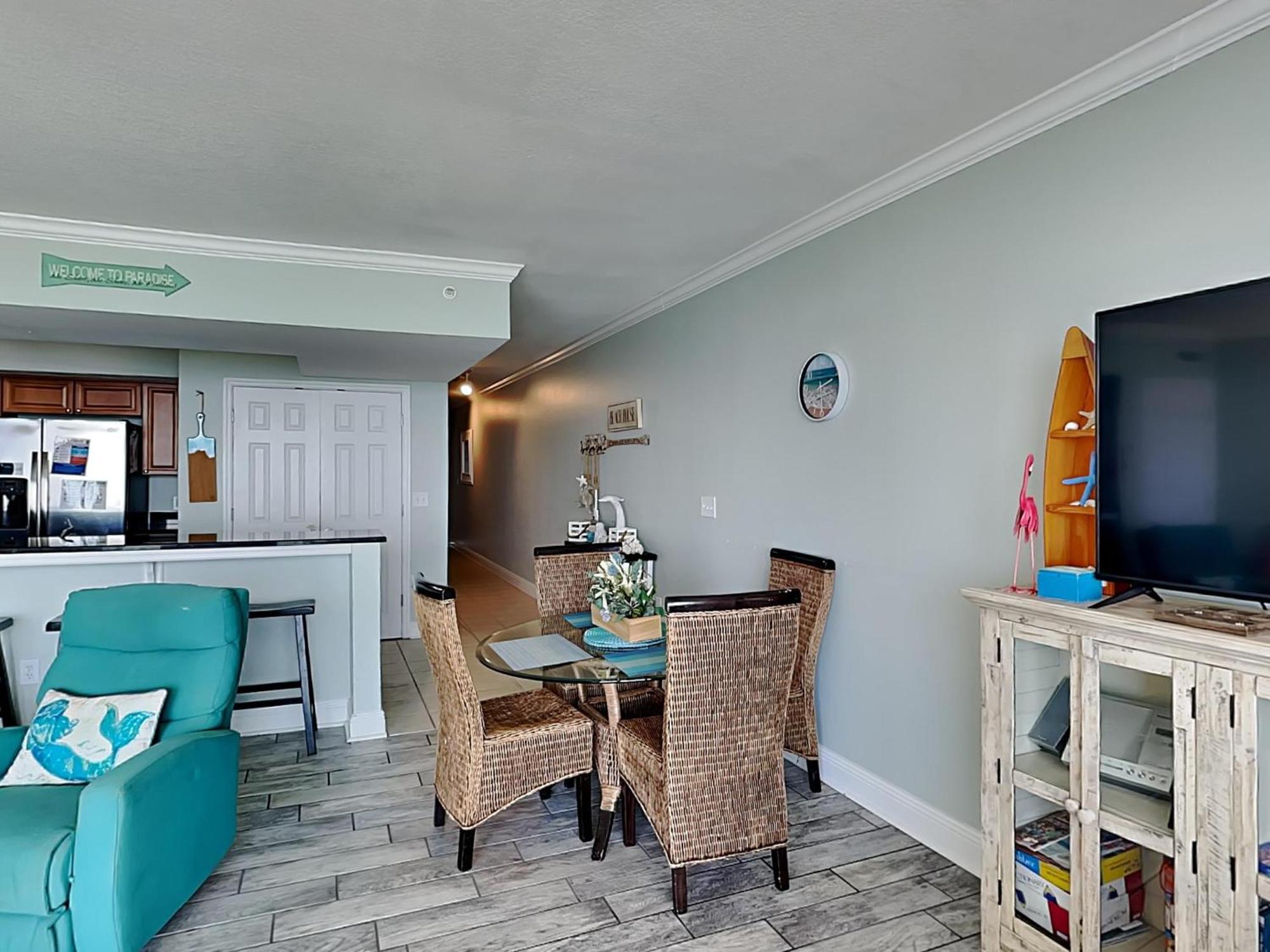Apartment Emerald 1333 *