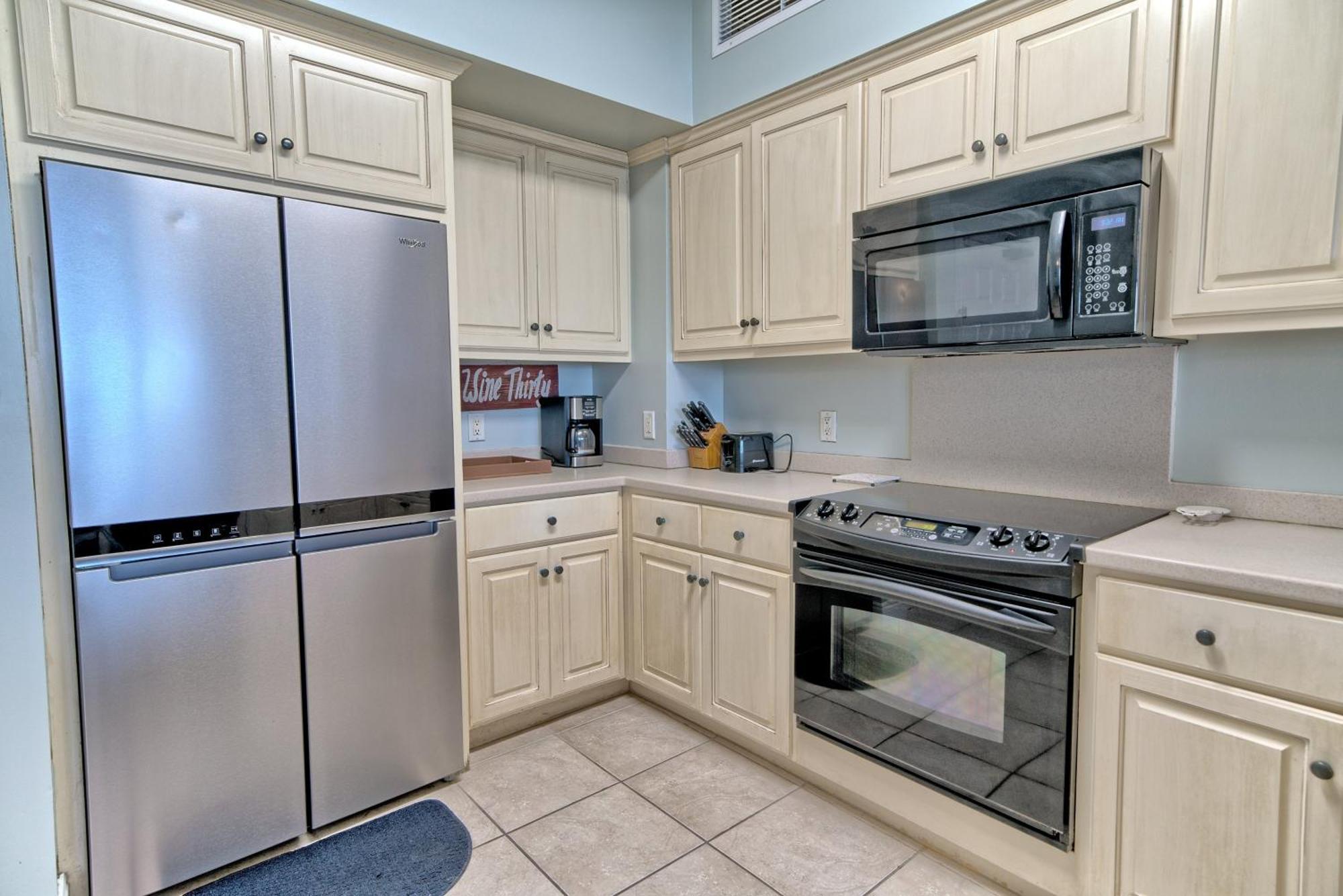 Luxurious Beachfront With Beachside Pool Access And Free Wifi - Unit 1202 * Panama City Beach