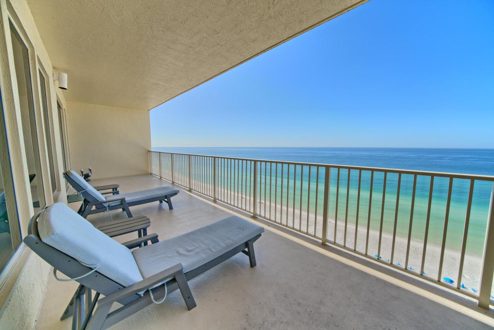 Luxurious Beachfront With Beachside Pool Access And Free Wifi - Unit 1202