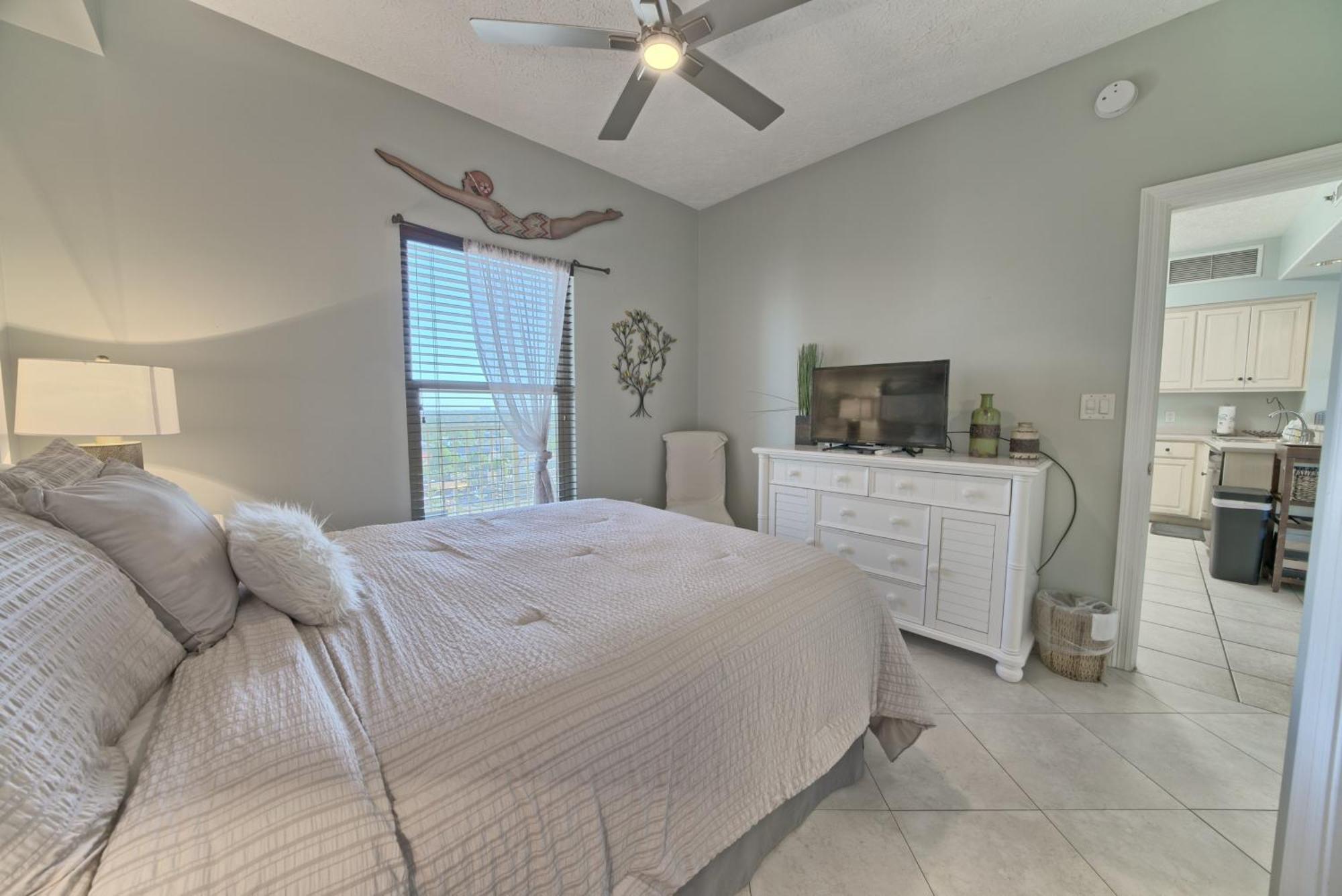 Apartment Luxurious Beachfront With Beachside Pool Access And Free Wifi - Unit 1202
