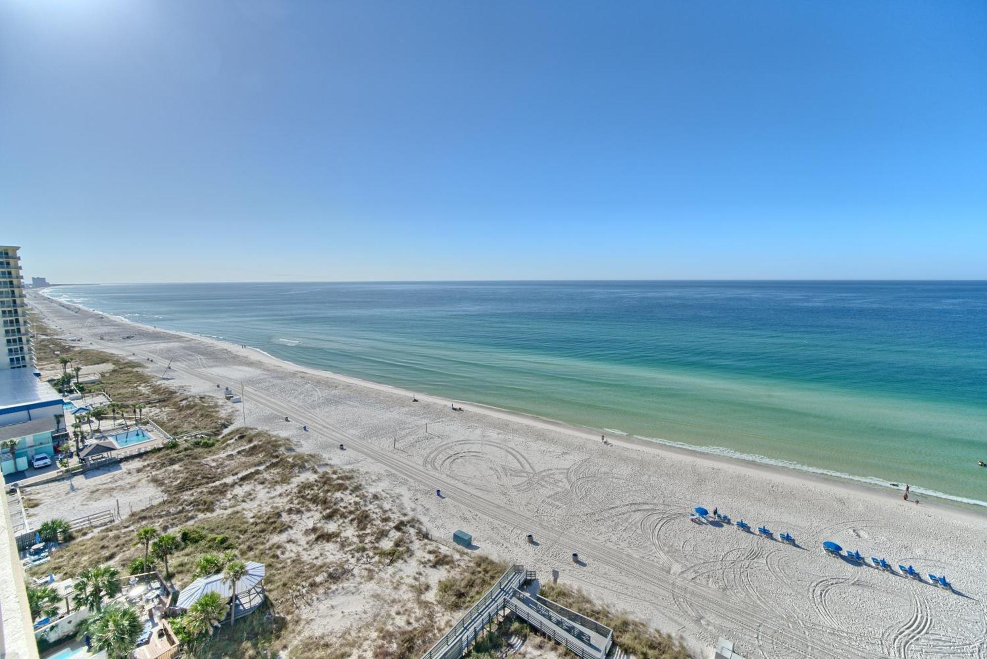 Apartment Luxurious Beachfront With Beachside Pool Access And Free Wifi - Unit 1202 *