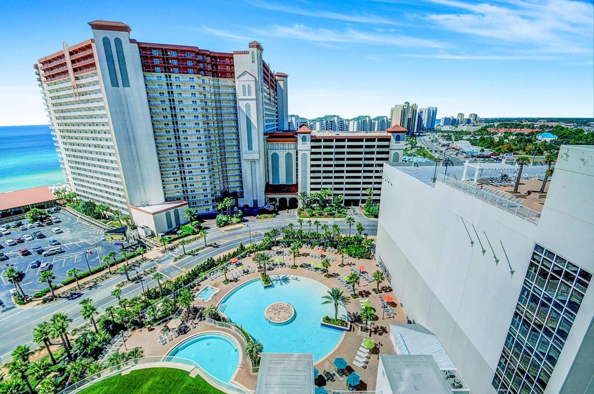 Laketown Wharf 1326 Apartment