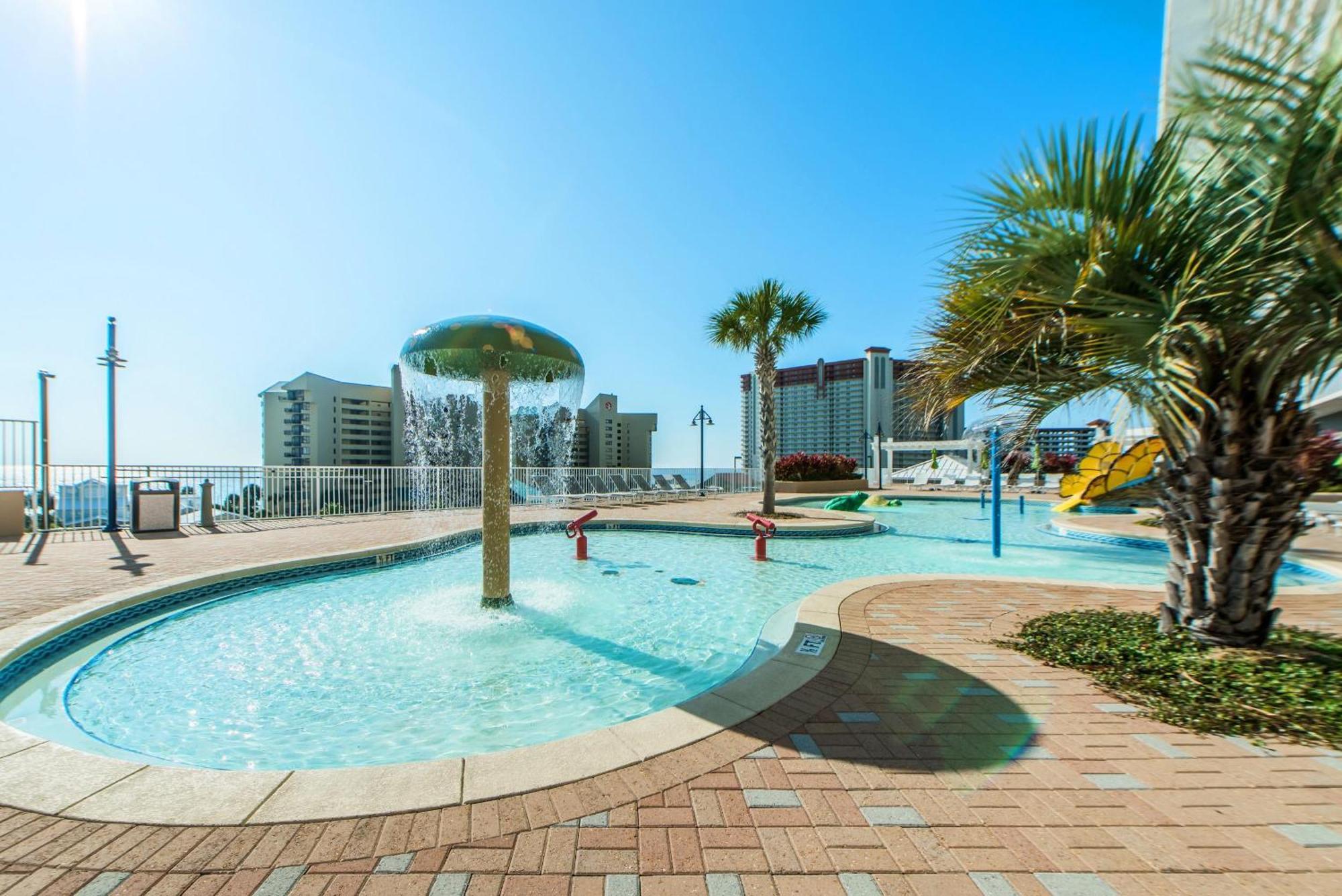 Laketown Wharf 1326