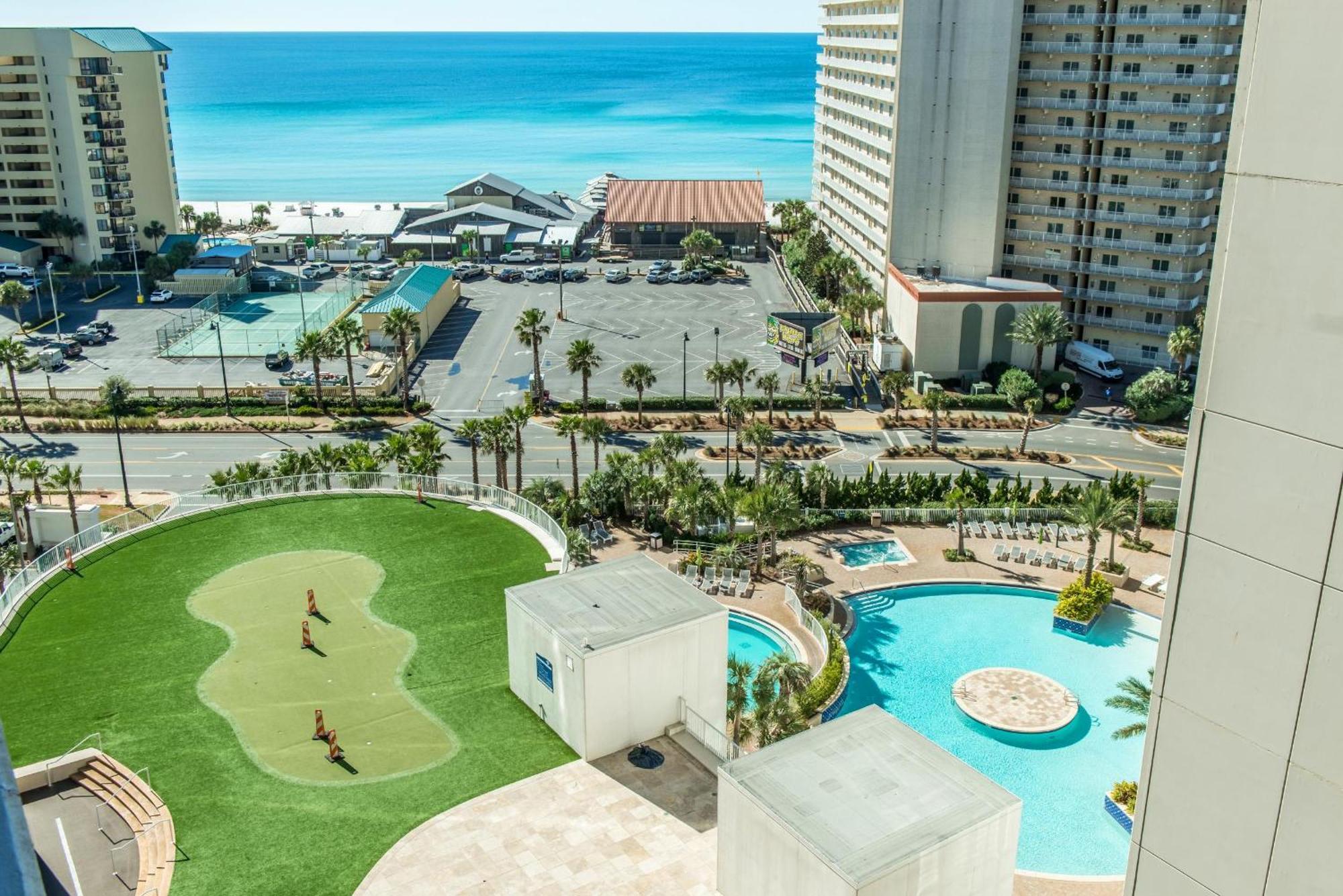 Laketown Wharf 1326 Apartment