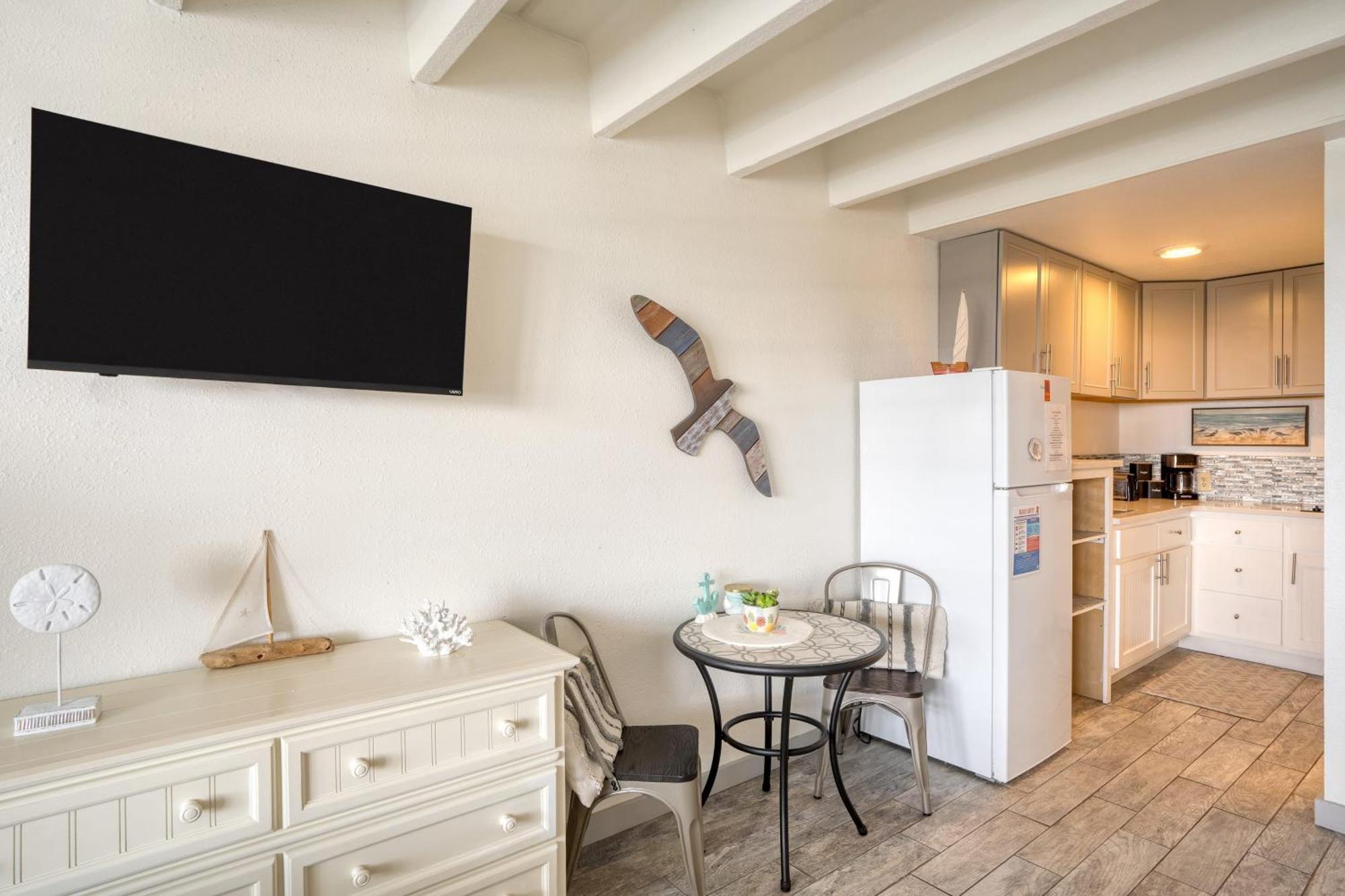 Fontainebleau 706 By Avantstay Beachfrontviews Holiday home